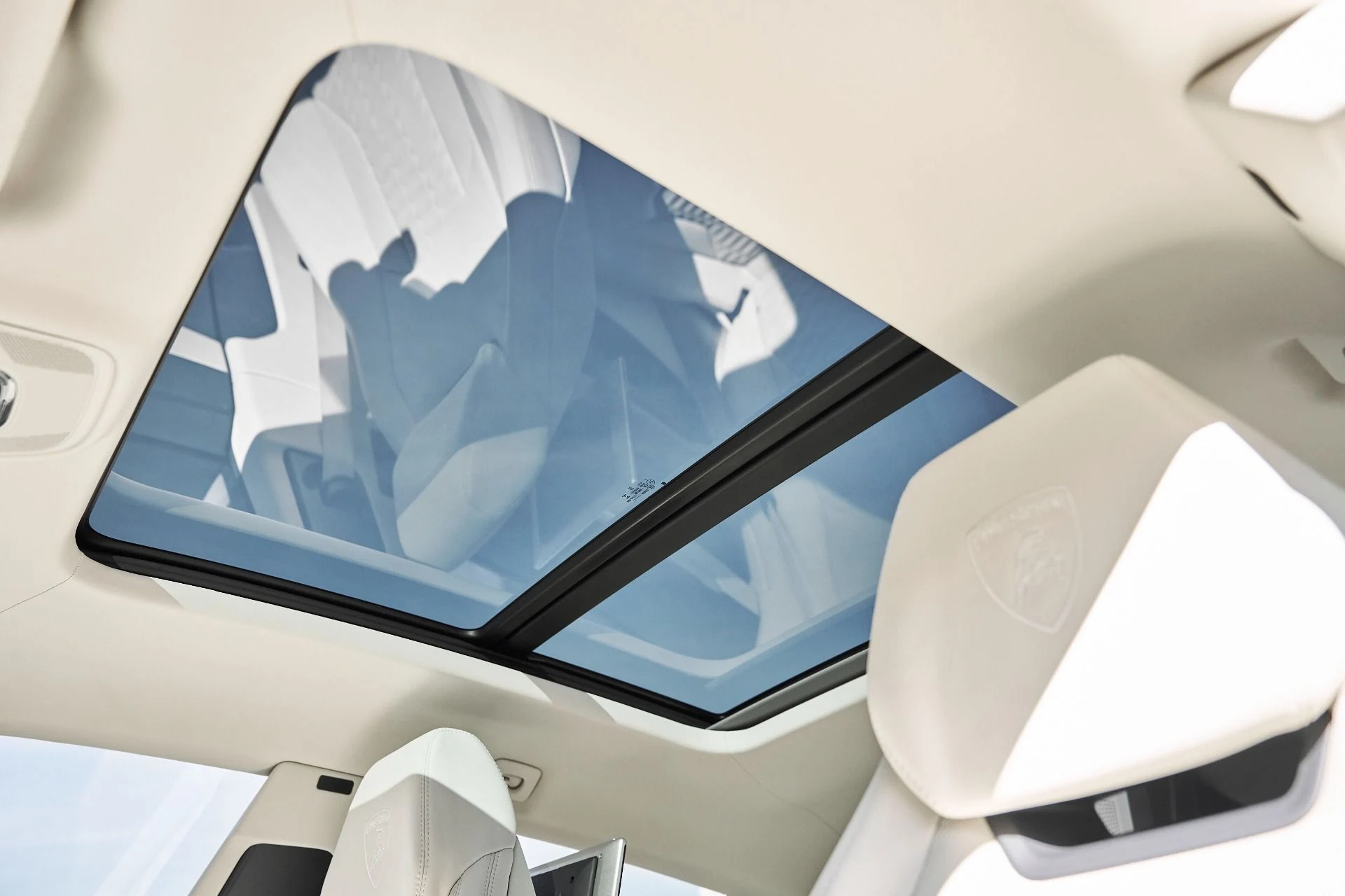 mph045_2395069869_Used_2021_Lamborghini_Urus_1772650680_f3ad9f873e