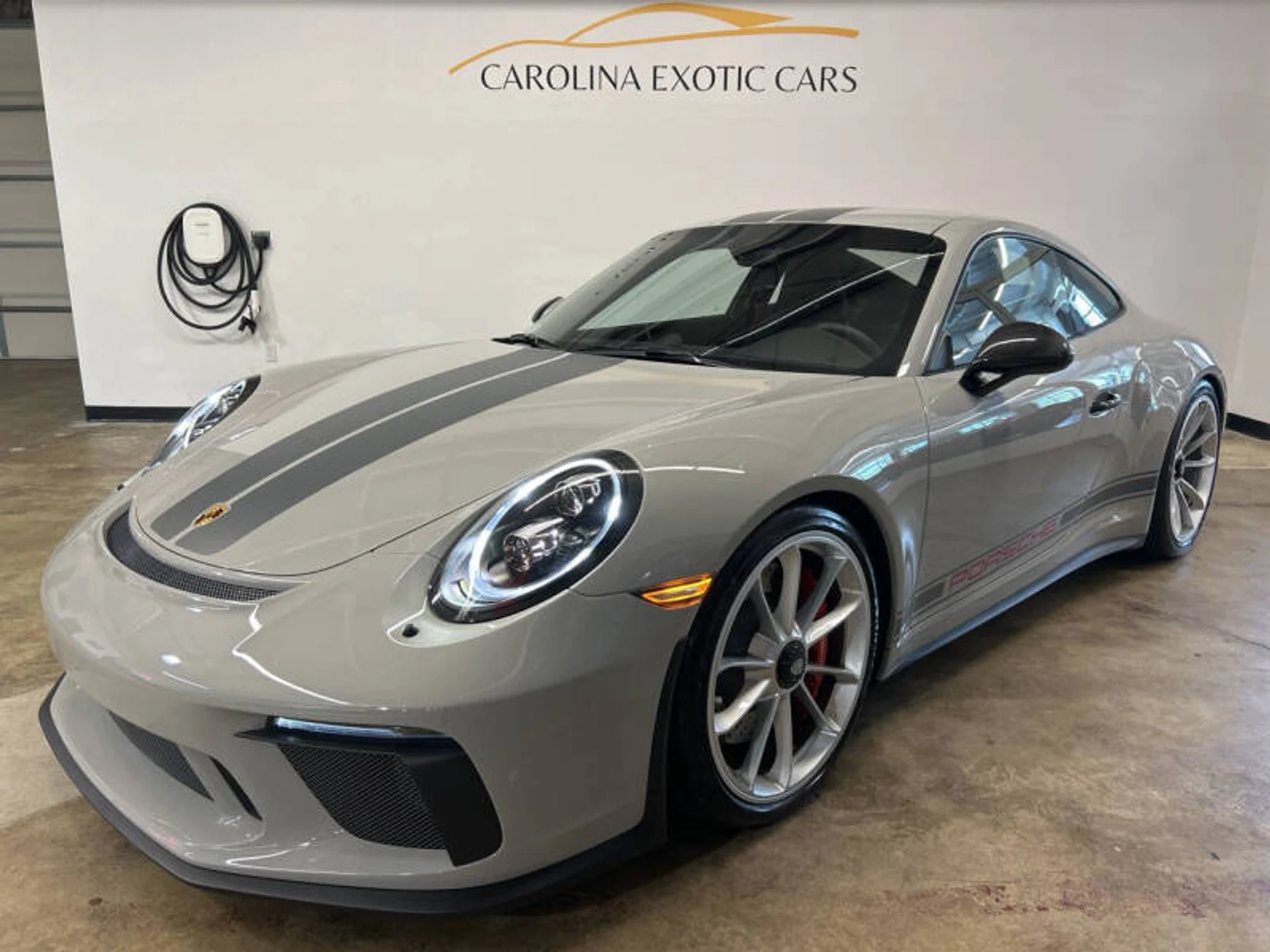 mph045_2412748525_2018_porsche_911_gt3_2dr_coupe_2820ac689b