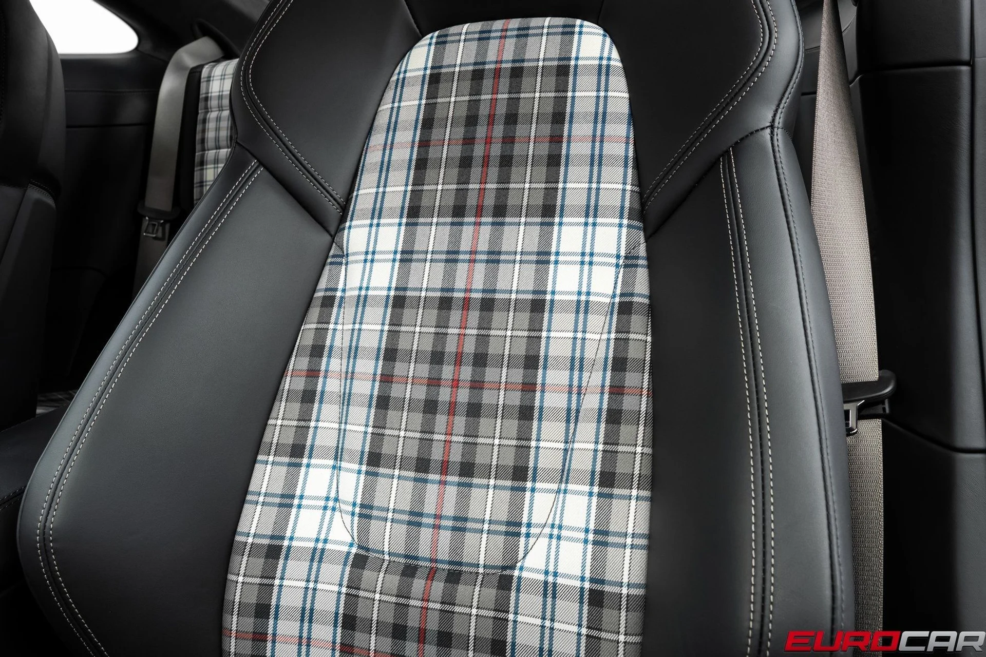 mph045_2413180788_image_46_445b7cbaa3