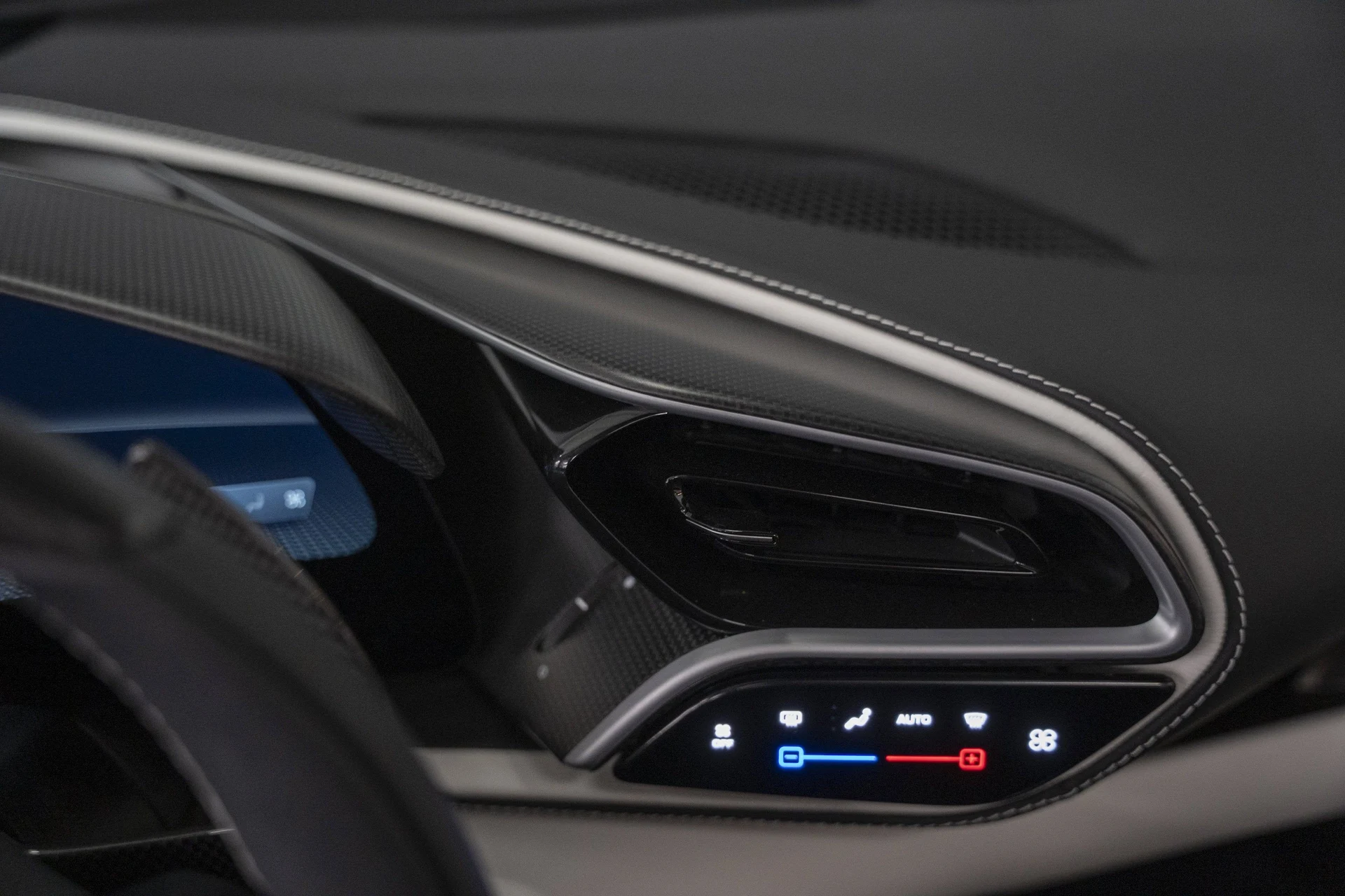 mph045_2415429094_866533b5e58943d2b498e09f7f97841a_21adade302