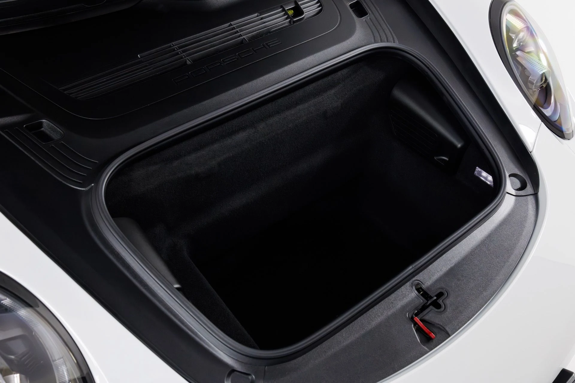 mph045_2434967354_Used_2019_Porsche_911_Turbo_S_1769802423_cf9eb64ff2