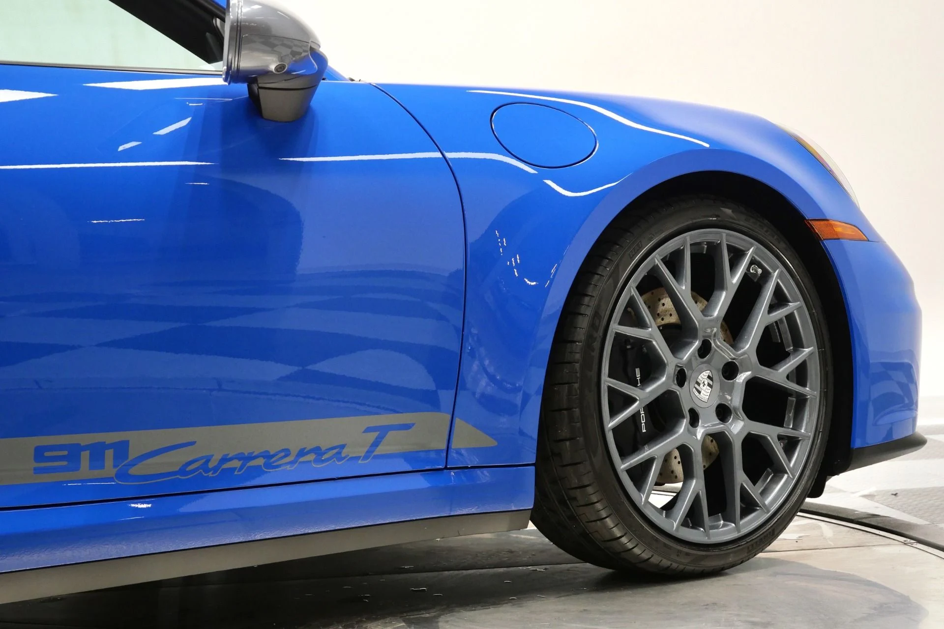 mph045_2438180207_Used_2026_Porsche_911_Carrera_T_As_New_with_12_Miles_6_Speed_Manual_18_Way_Seats_1767115090_214c540ec0