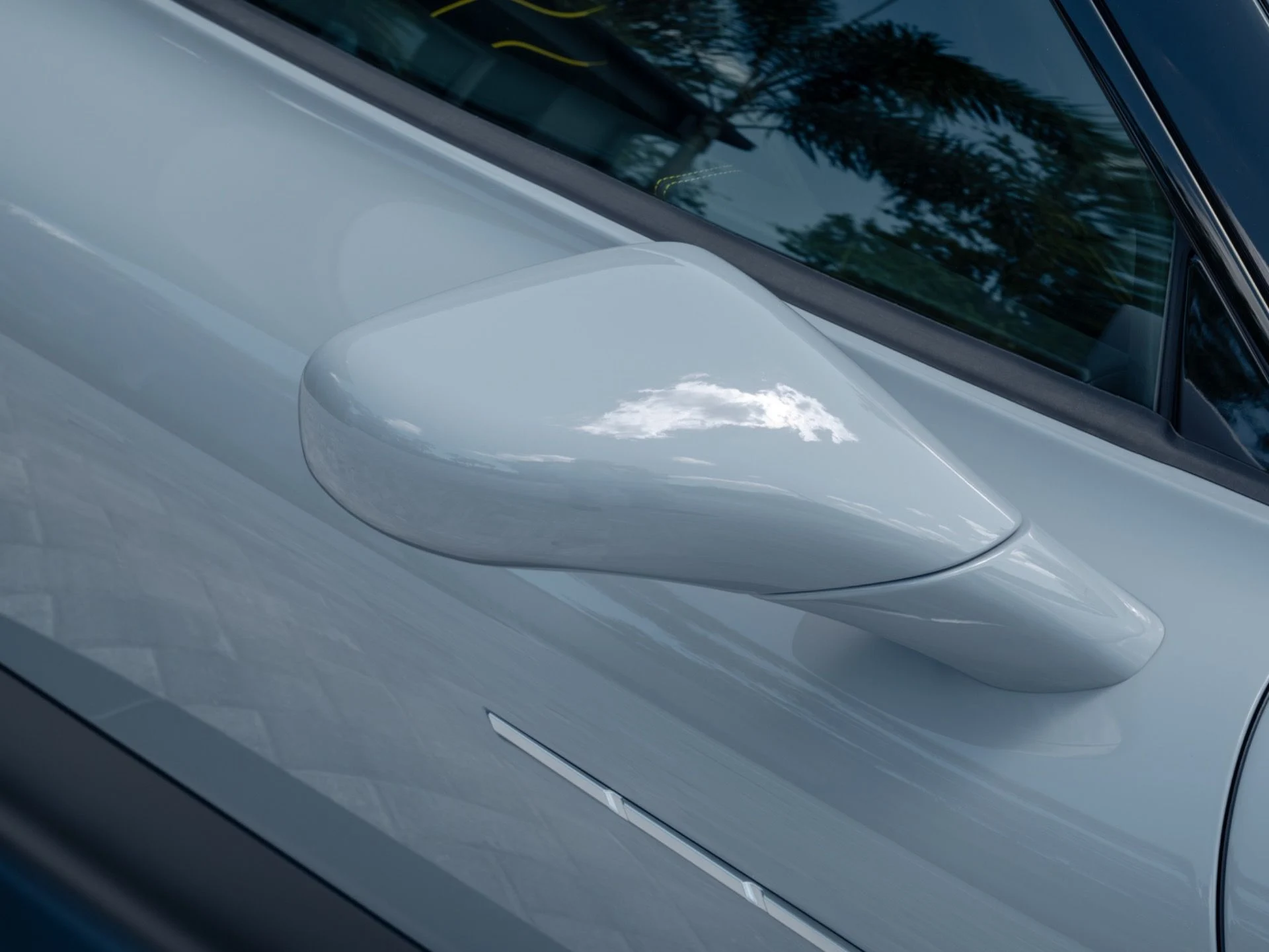 mph045_244749101_Used_2023_Maserati_MC_20_1774904507_e90e409186