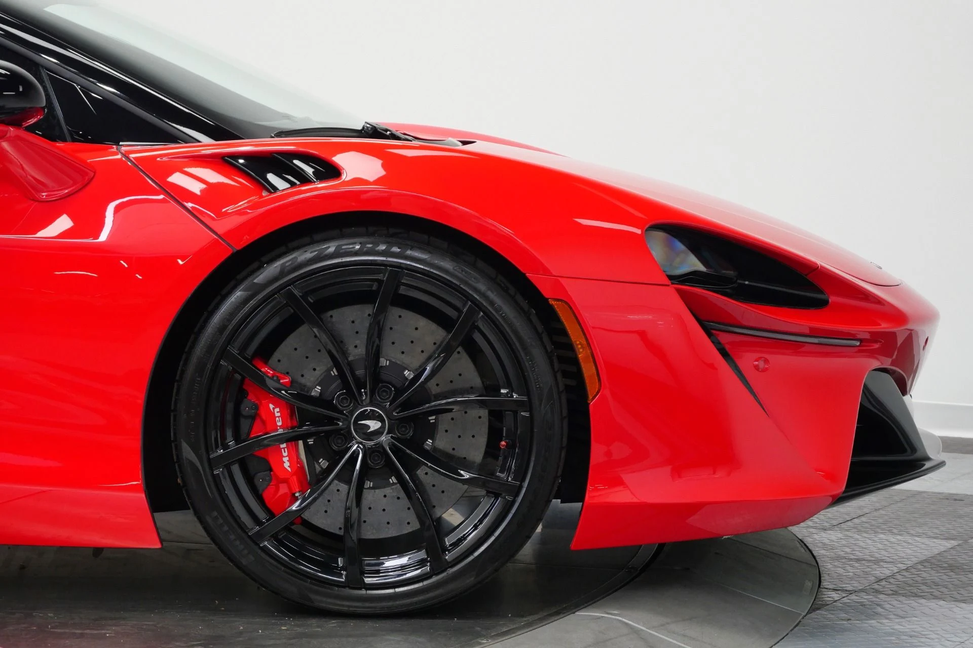 mph045_244758214_Used_2024_Mc_Laren_Artura_Performance_Spec_Technology_Pack_1775235368_8cf6645553