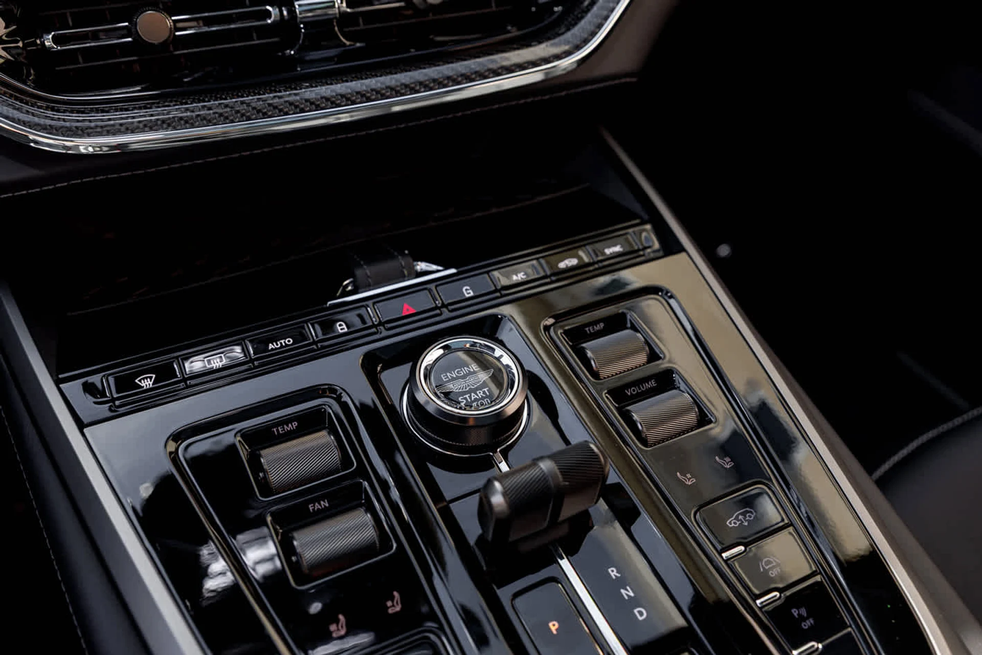 mph045_2447746563_46_b88b15aa0b