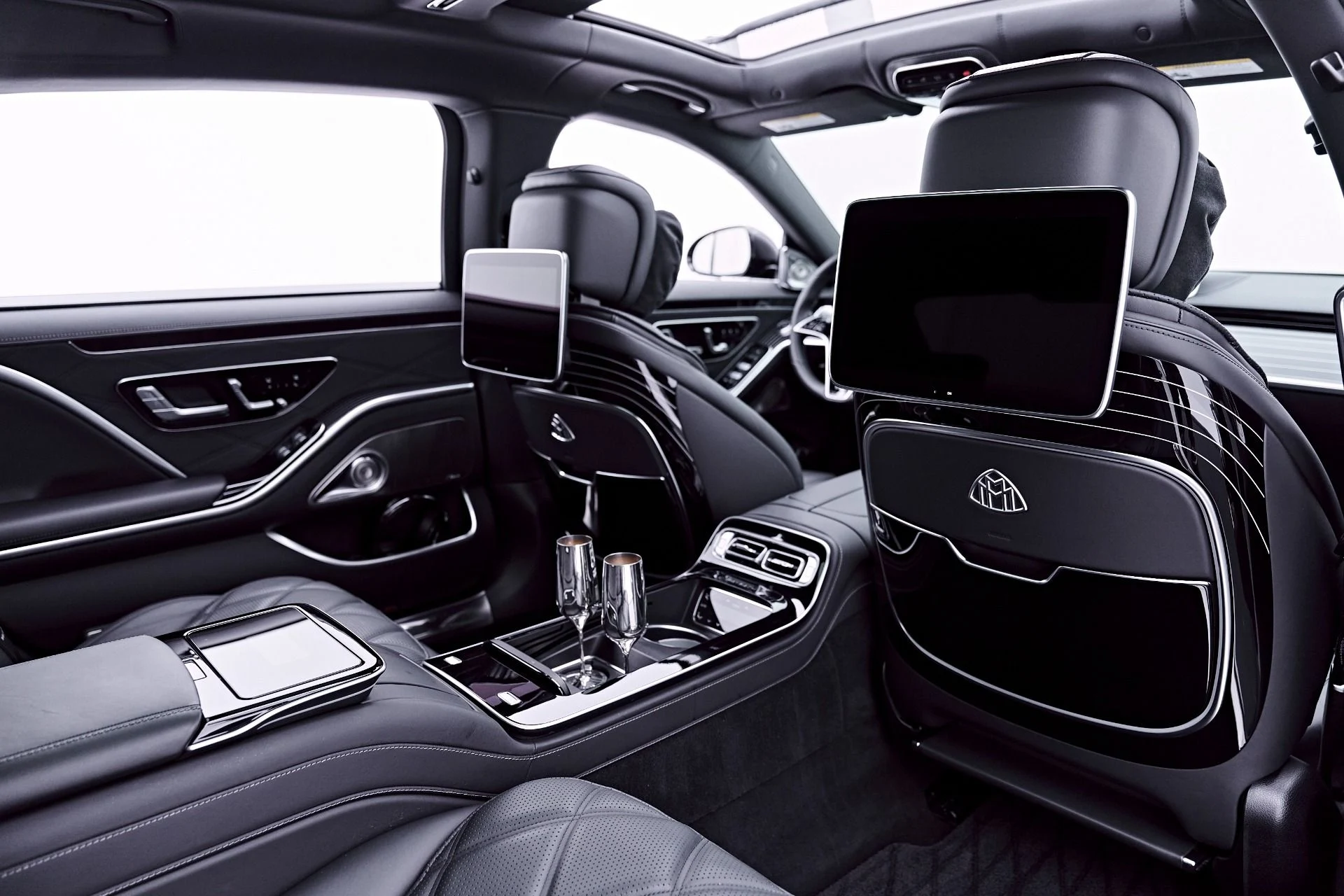 mph045_2452911249_Used_2023_Mercedes_Benz_S_Class_Maybach_S_580_1782762123_a5240bf451