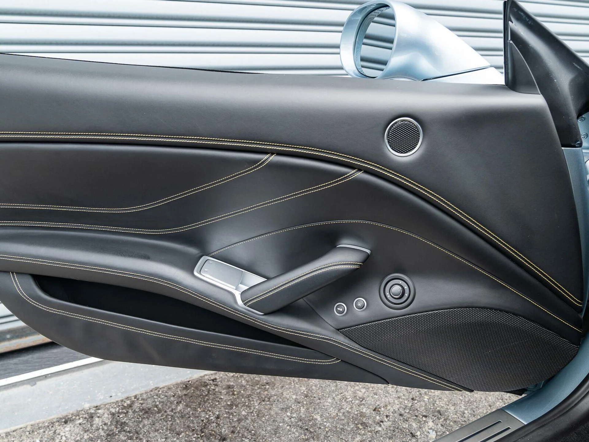 mph045_2460881437_Used_2016_Ferrari_California_T_1785949675_15543c052d