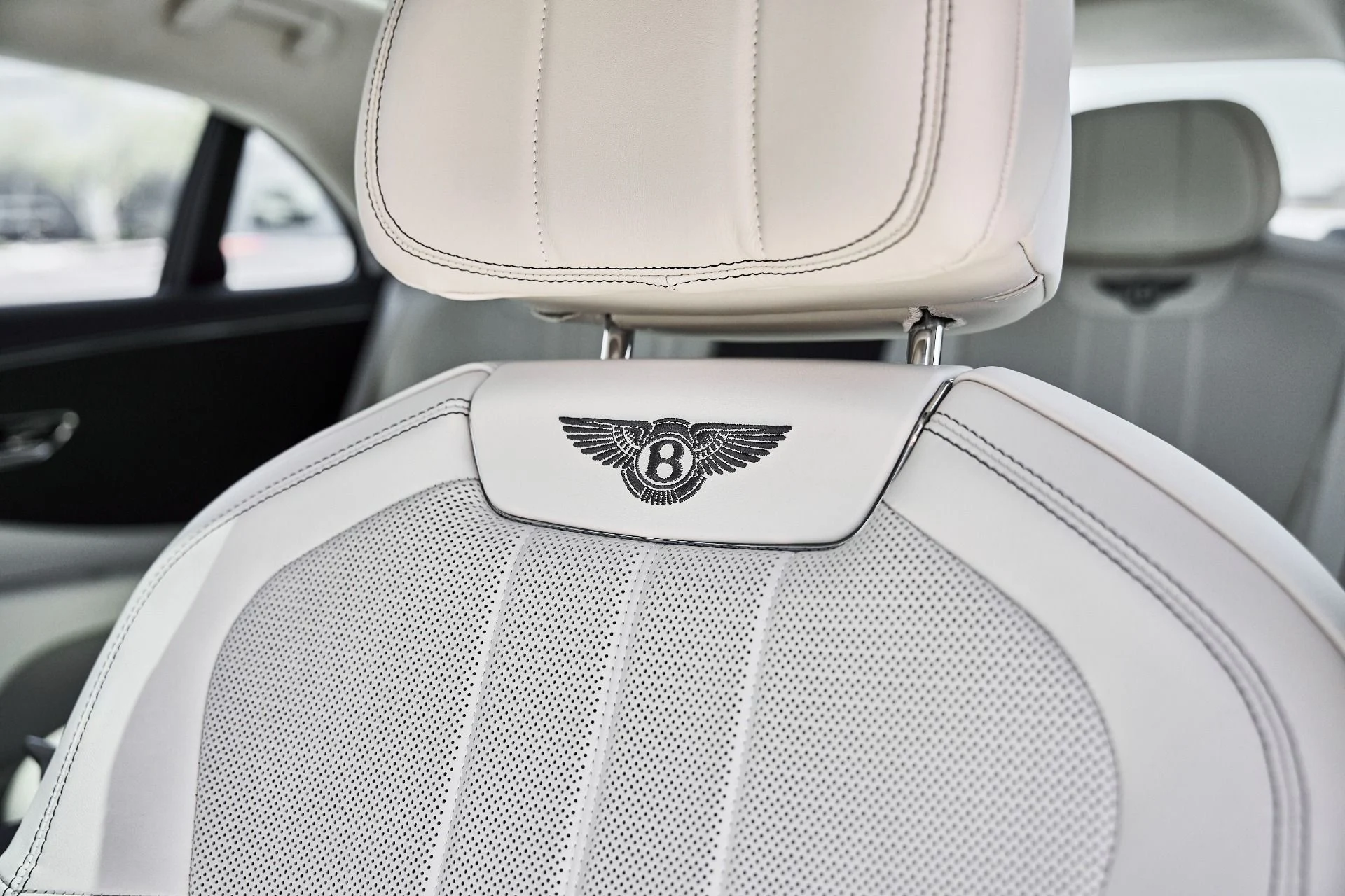 mph045_2478629835_Used_2021_Bentley_Flying_Spur_V8_1780617156_d827ea5b94