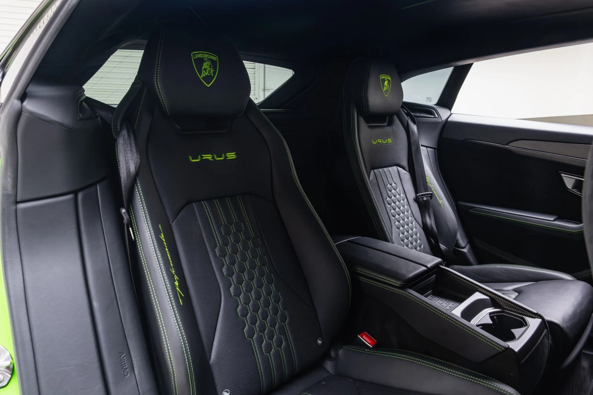 mph045_2499074635_Used_2023_Lamborghini_Urus_Performante_1779121030_f70d9b60ec