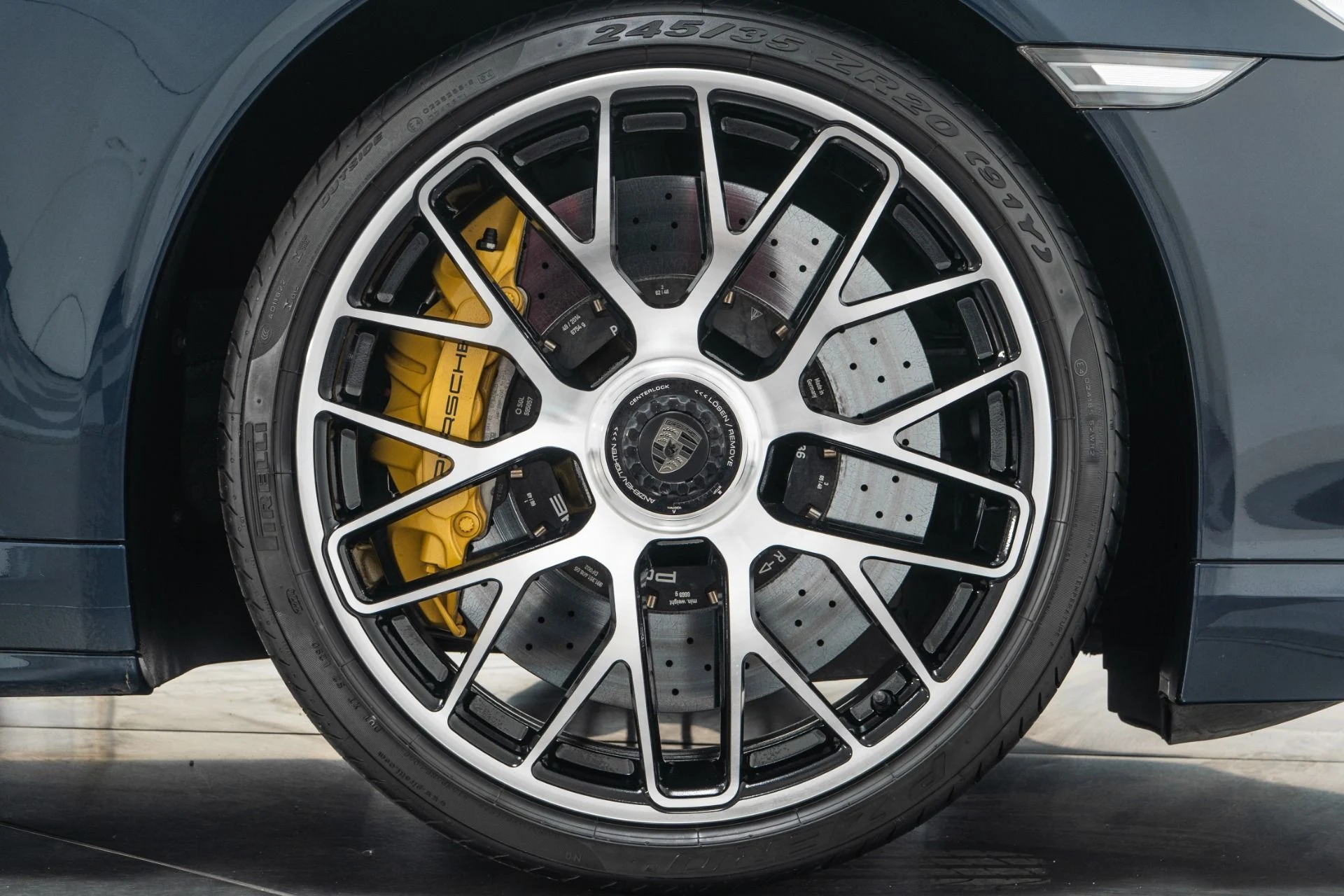 mph045_2509563366_Used_2015_Porsche_911_Turbo_S_Cabriolet_1754336206_a623536b89