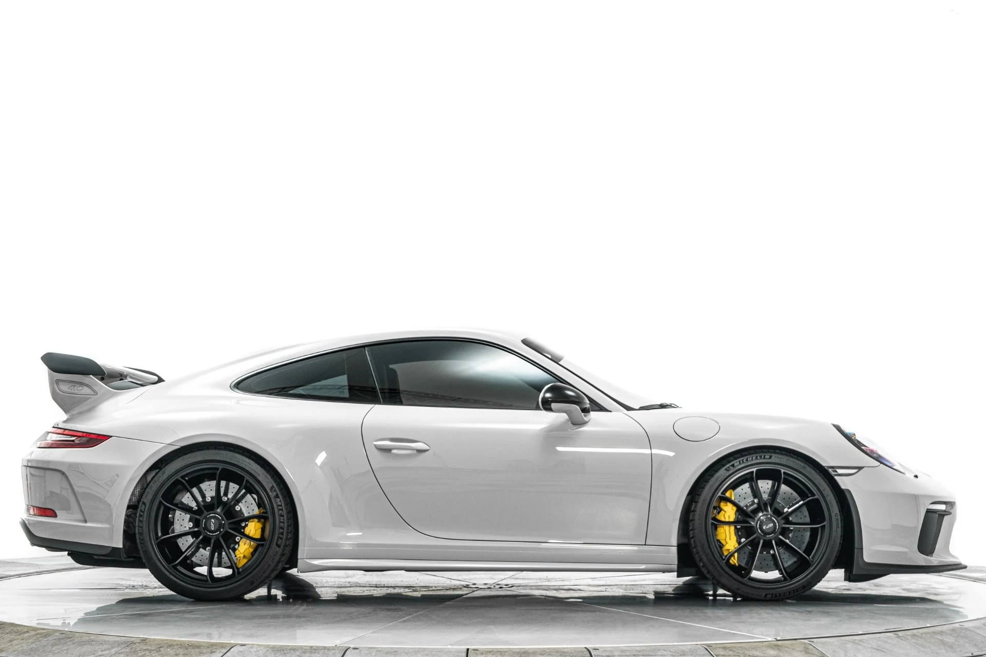 mph045_2526285544_Used_2019_Porsche_911_GT_3_6_Speed_Manual_Carbon_Buckets_Extended_Leather_1779893213_227bf54fa3