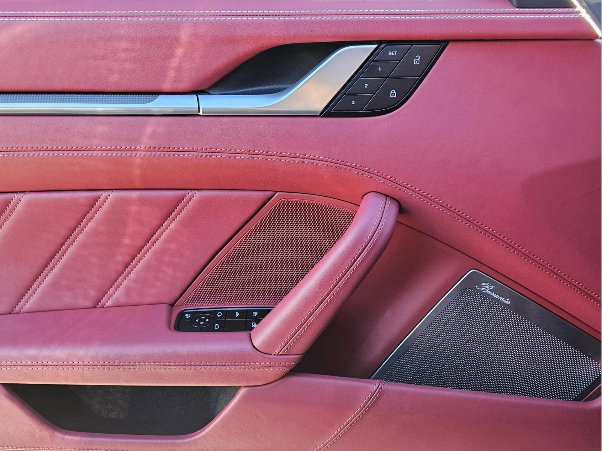 mph045_2526335945_cbbccfa4abec4c38a94d7772a6b93853x_7a9dce3313