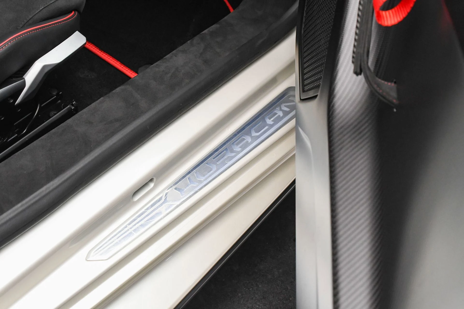 mph045_252966349_7a3cca4a624f4584852598d5b13bcfa0_7619c09477