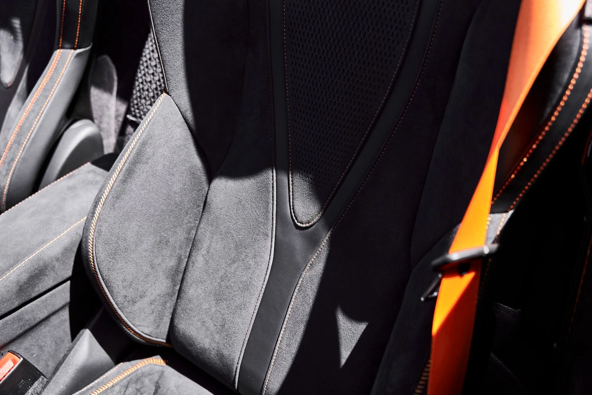 mph045_2531502181_Used_2025_Mc_Laren_750_S_1776907667_6b102b3a0a