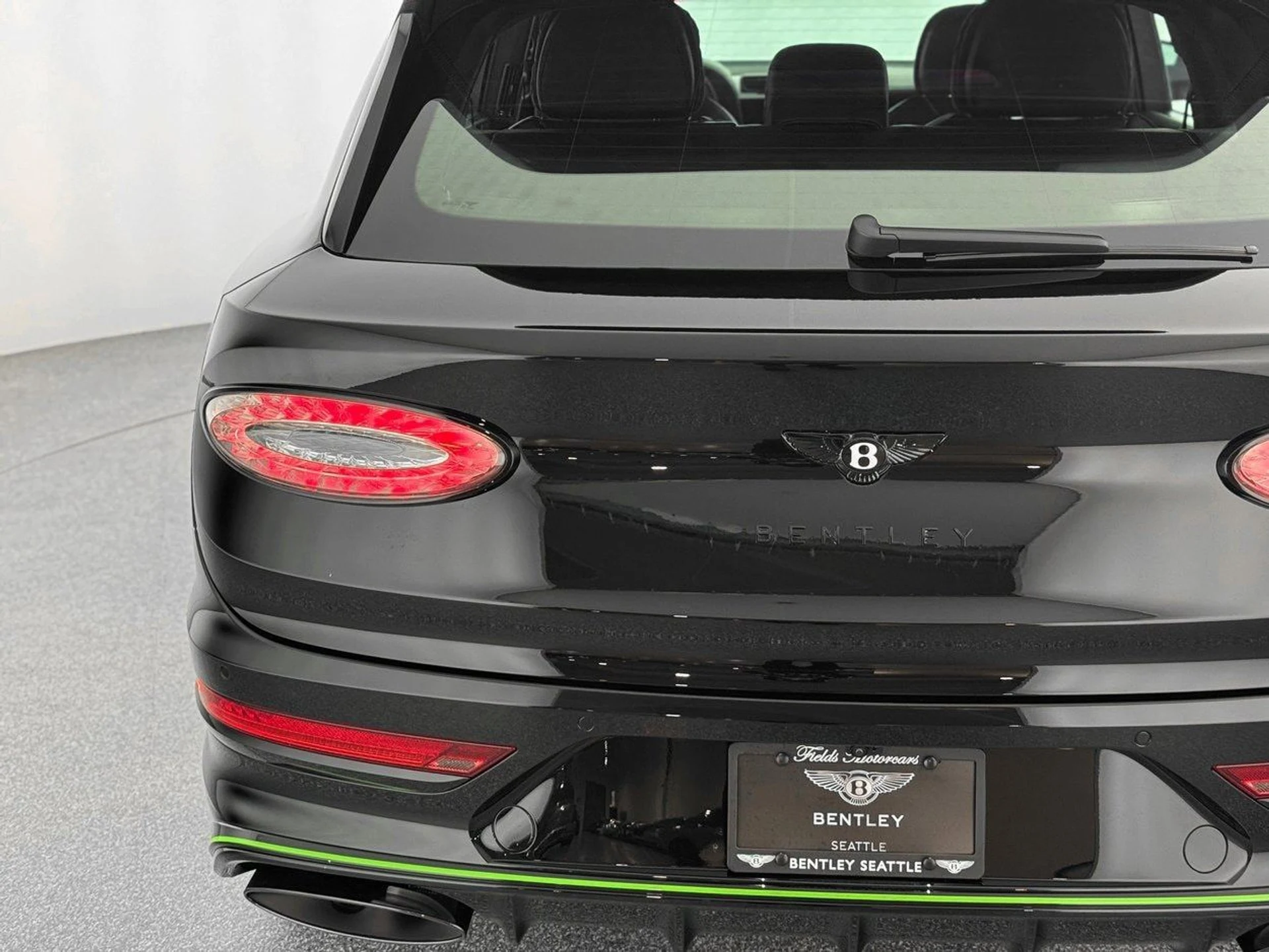 mph045_2535746168_e320ba12d3e9ae708eecf56d1244da29x_c17909602d