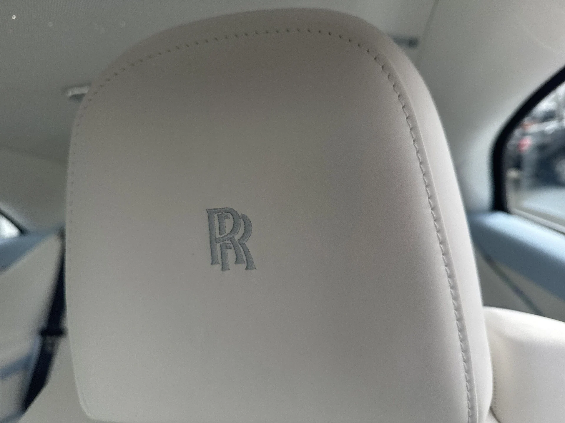 mph045_2539174394_0a6891a6f135b5e171982a21c214f77ax_40582be915