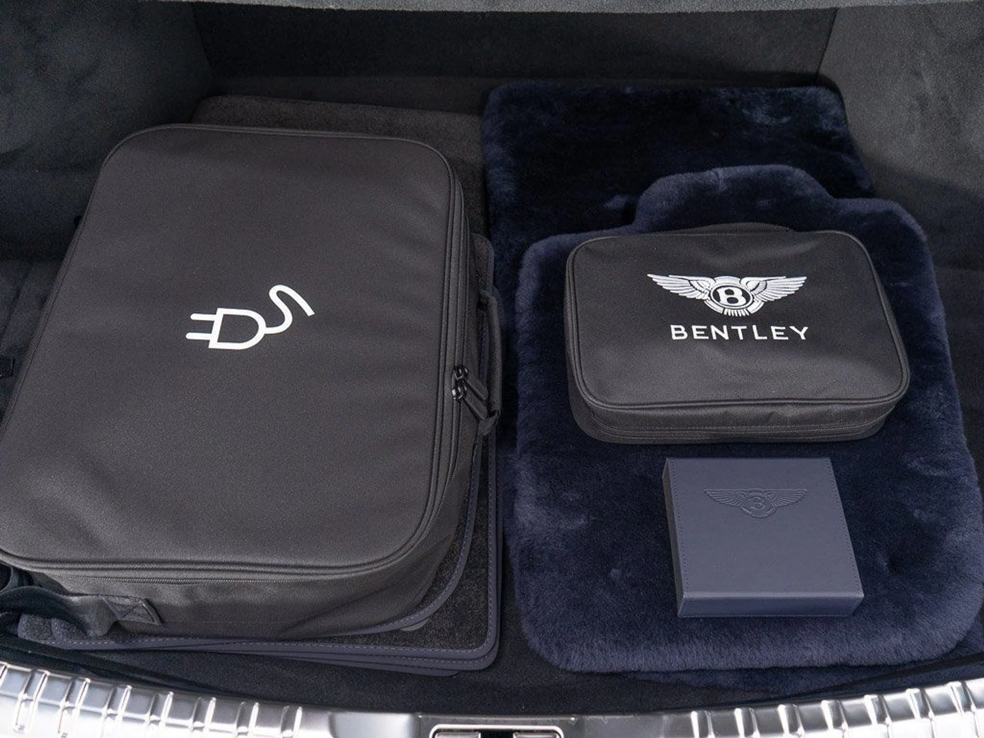 mph045_2548872965_3fe00100d69a7c13d9c3cf4254e72785_0da7e348c9