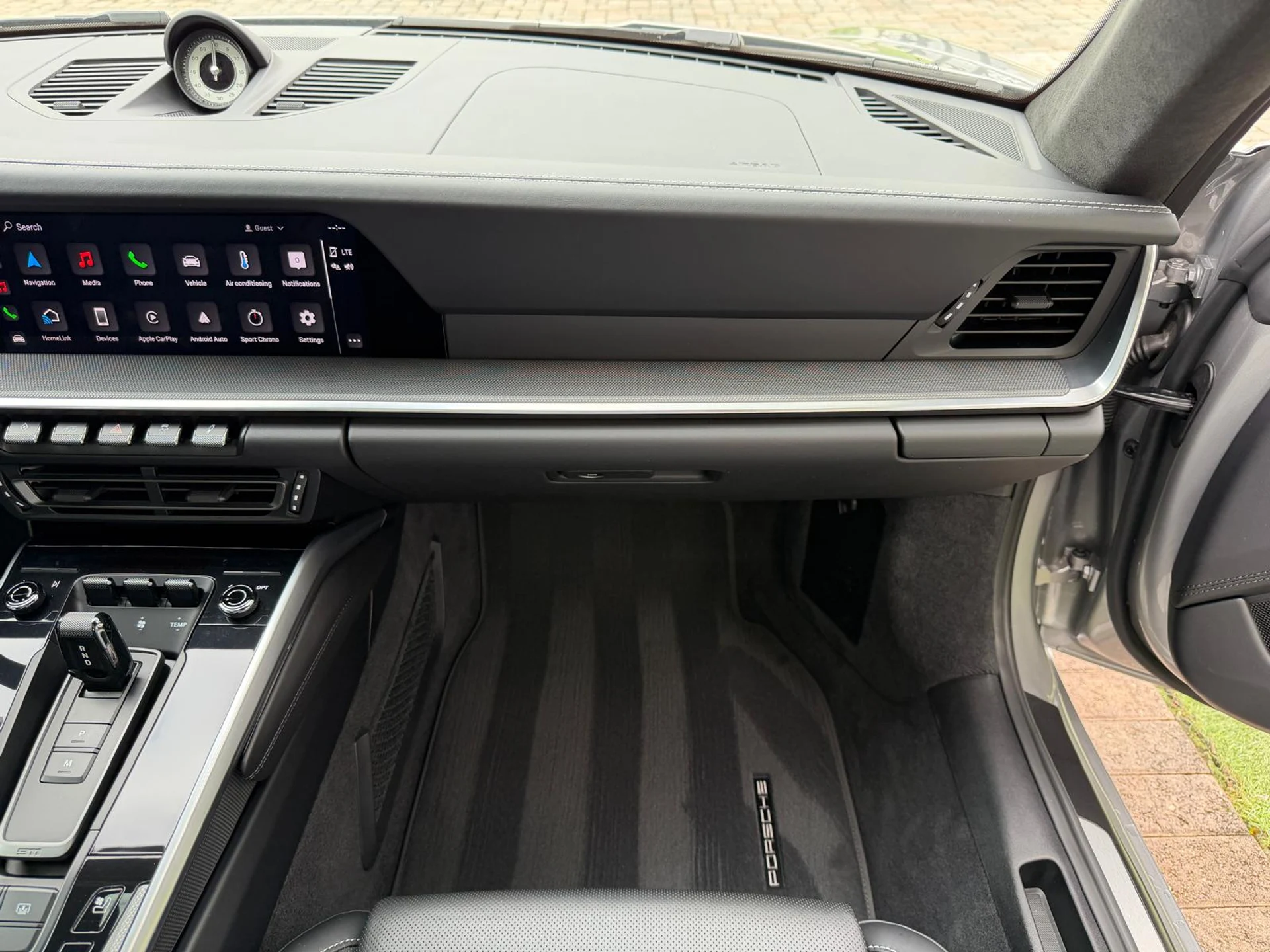 mph045_2551601491_Whats_App_Image_2025_12_24_at_12_51_47_PM_4_5772bea544