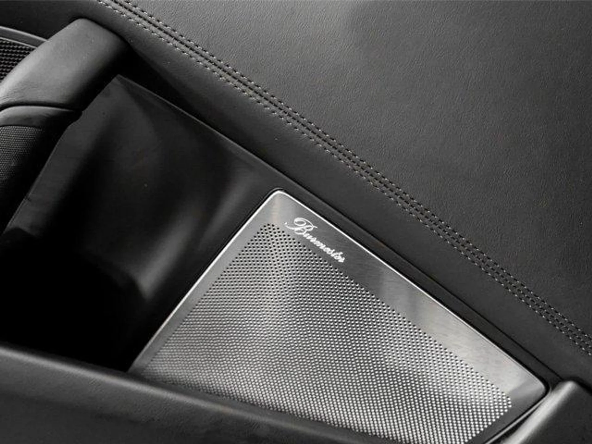 mph045_2552928159_r_Xo9cf_N0rphr1_Pt_n_L9wh_R5_A_Vv8_821a2d9ab9