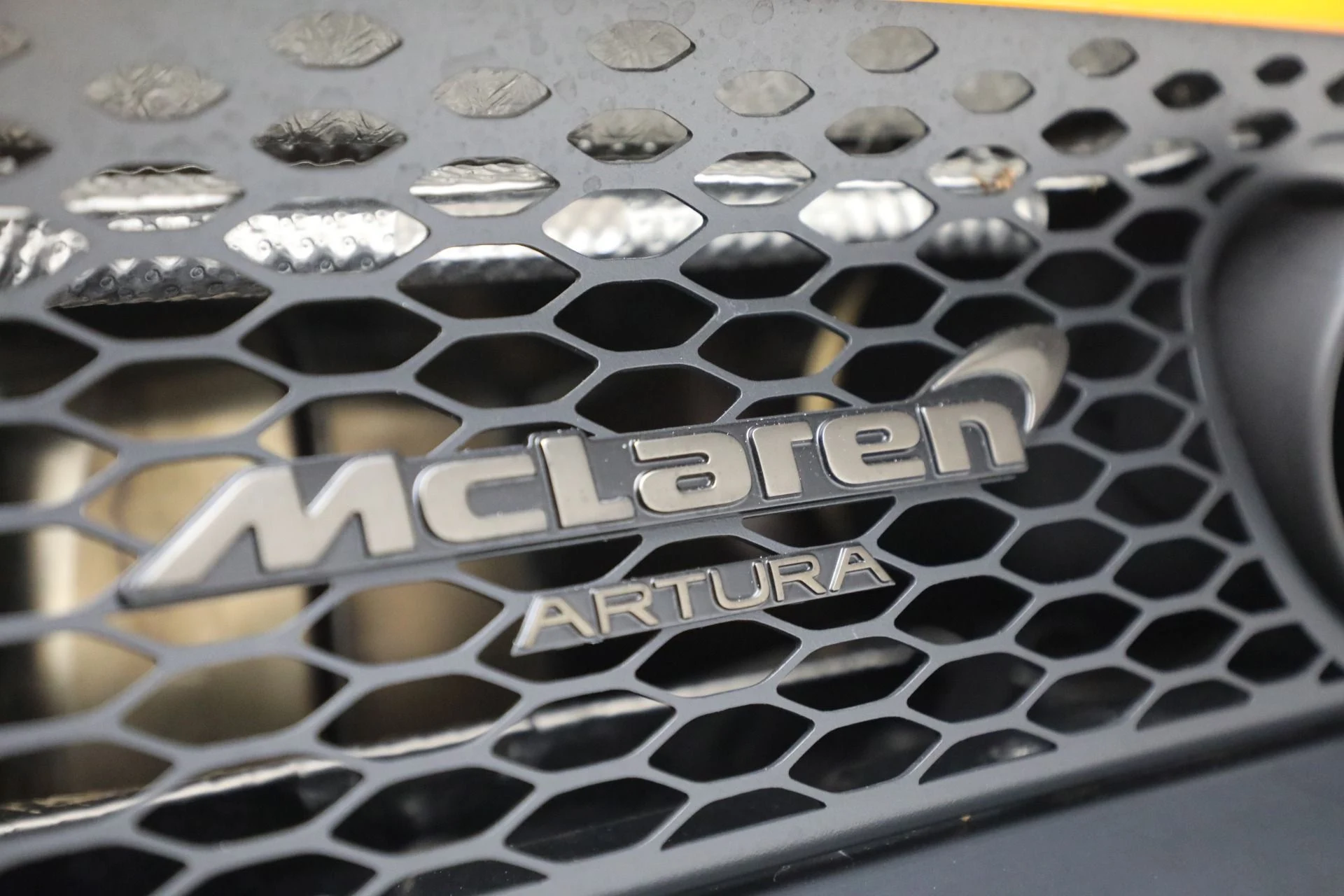 mph045_2557078038_Used_2026_Mc_Laren_Artura_Spider_Tech_Lux_c202c6dc8d