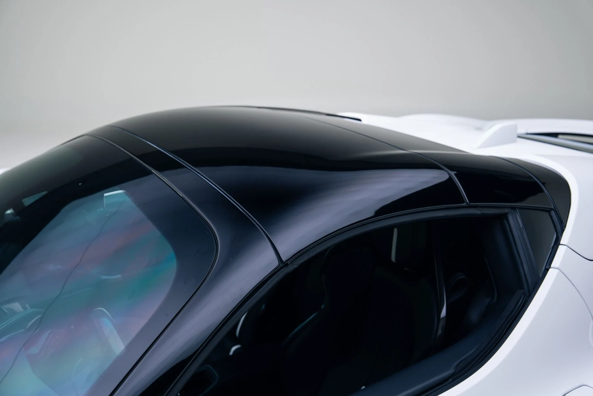 mph045_2597206144_Used_2024_Ferrari_SF_90_Spider_1764978658_ad5c86f3b9