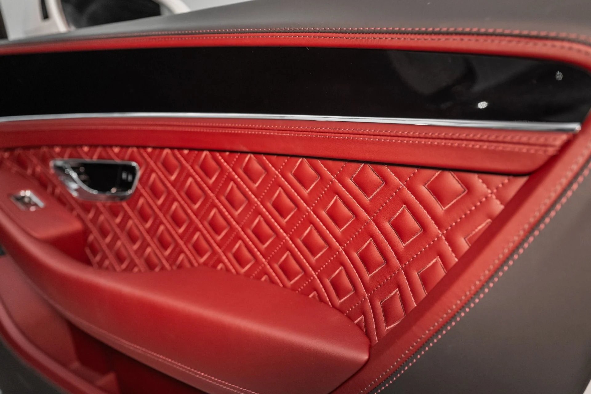 mph045_2604918447_Used_2024_Bentley_Continental_GT_Speed_1762885714_239b351f01