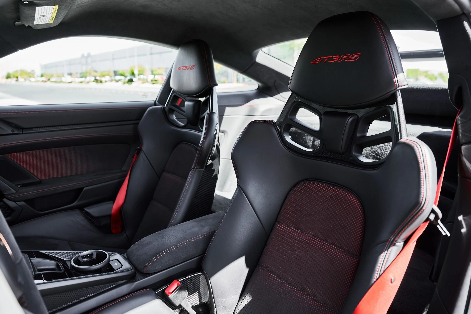 mph045_2608038304_Used_2024_Porsche_911_GT_3_RS_1775094562_9043471637