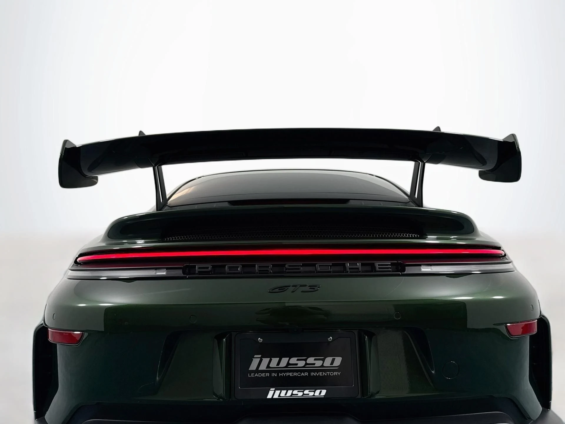 mph045_2621779757_Used_2026_Porsche_911_GT_3_1786473060_e880307509