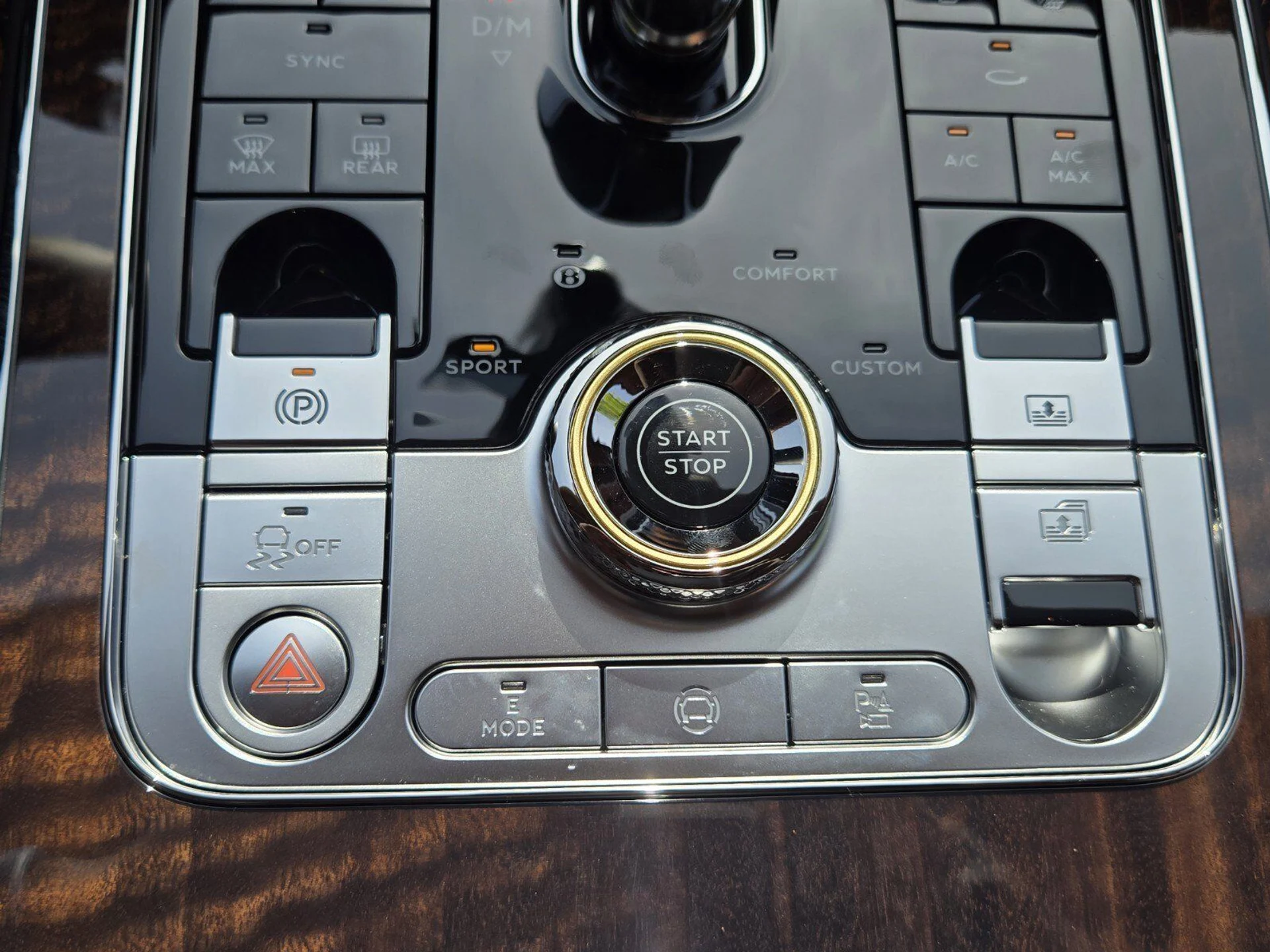 mph045_2623489219_fe5918b93291c99691b2e2eea8ae8a7cx_db61903a55