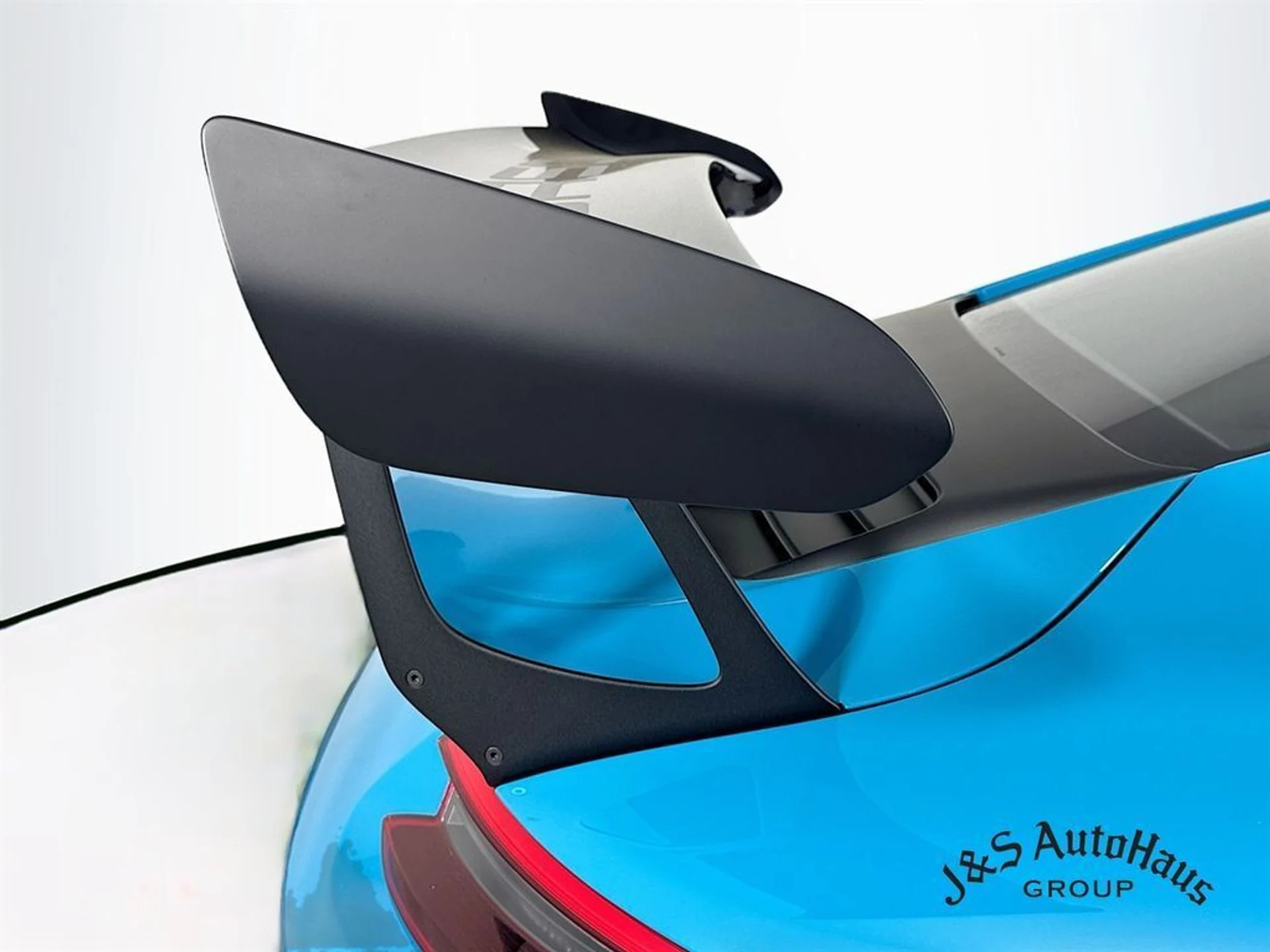 mph045_2626796634_awzbxdwda6ki1n5swr27qc7zlbz5_642fbbc8cd