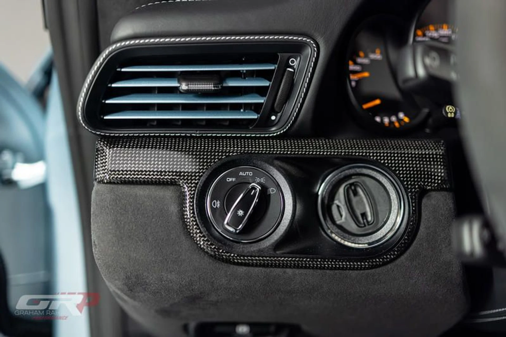 mph045_2629240160_89_E4_A3_C9_458_D_4_C43_89_C1_1_F30_FC_83_D2_B6_e89962264c