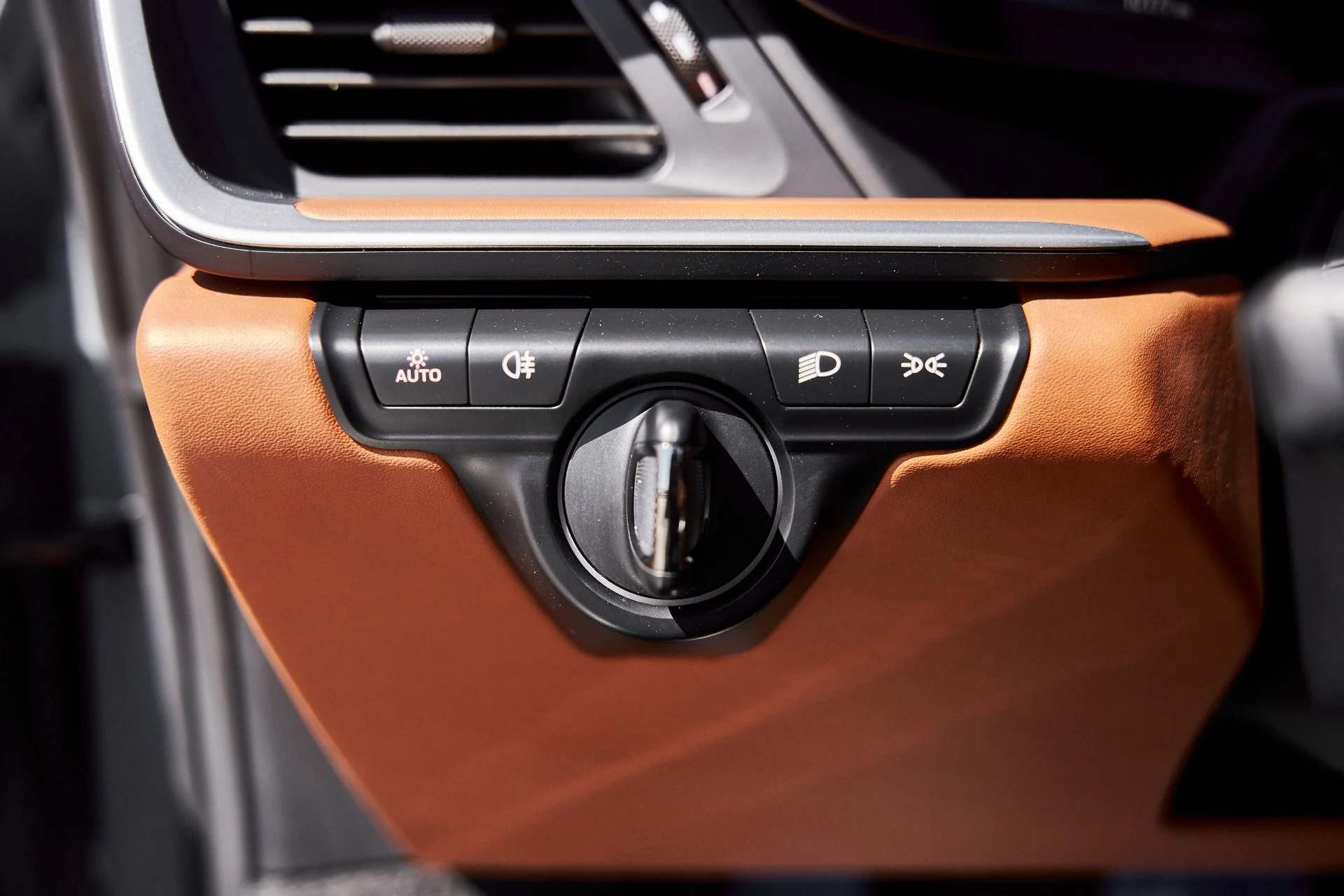 mph045_2651269652_Used_2024_Porsche_911_Turbo_S_1773968042_b3c4c9837f