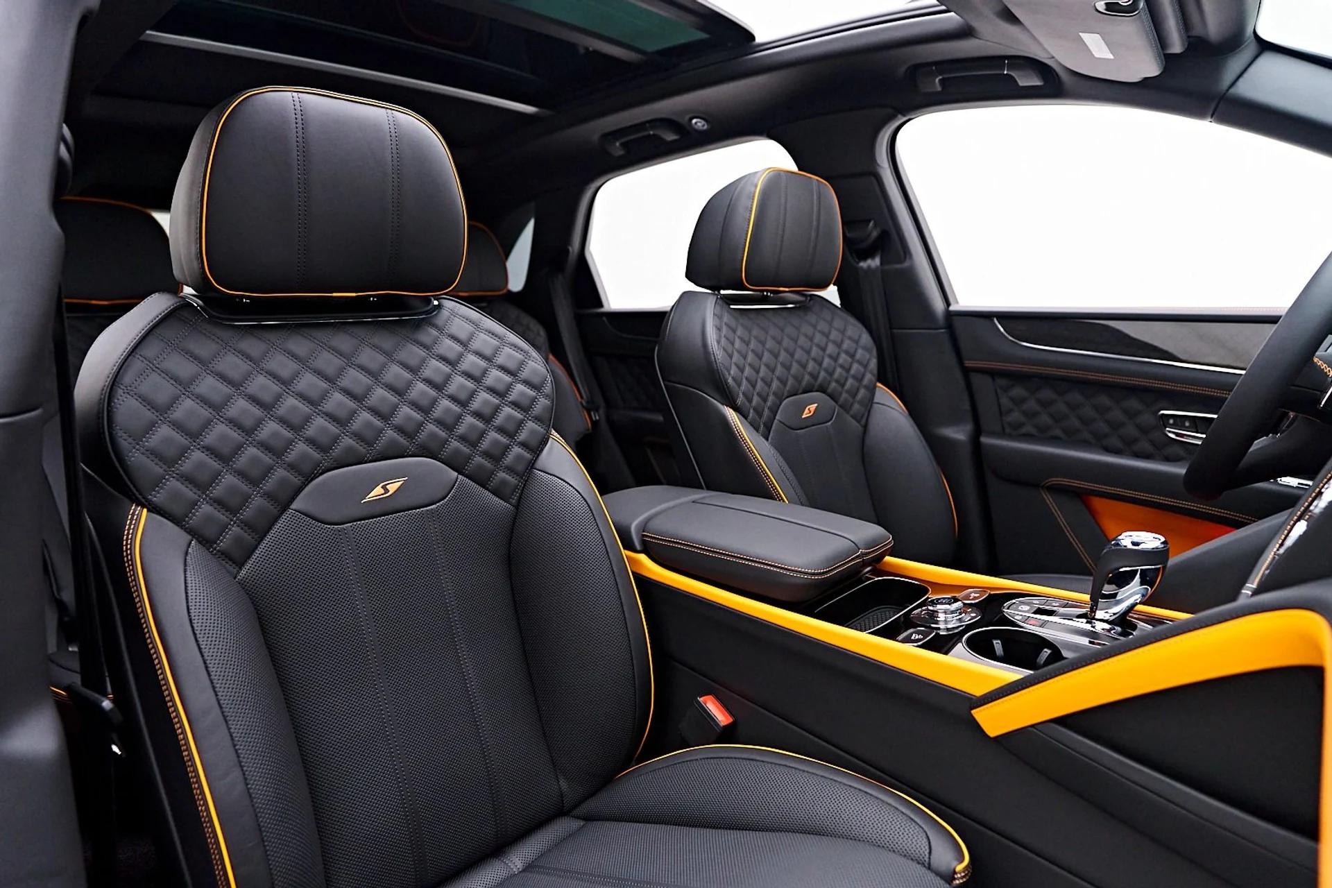 mph045_2659997674_Used_2025_Bentley_Bentayga_S_Black_Edition_1738363048_0f8952a42a
