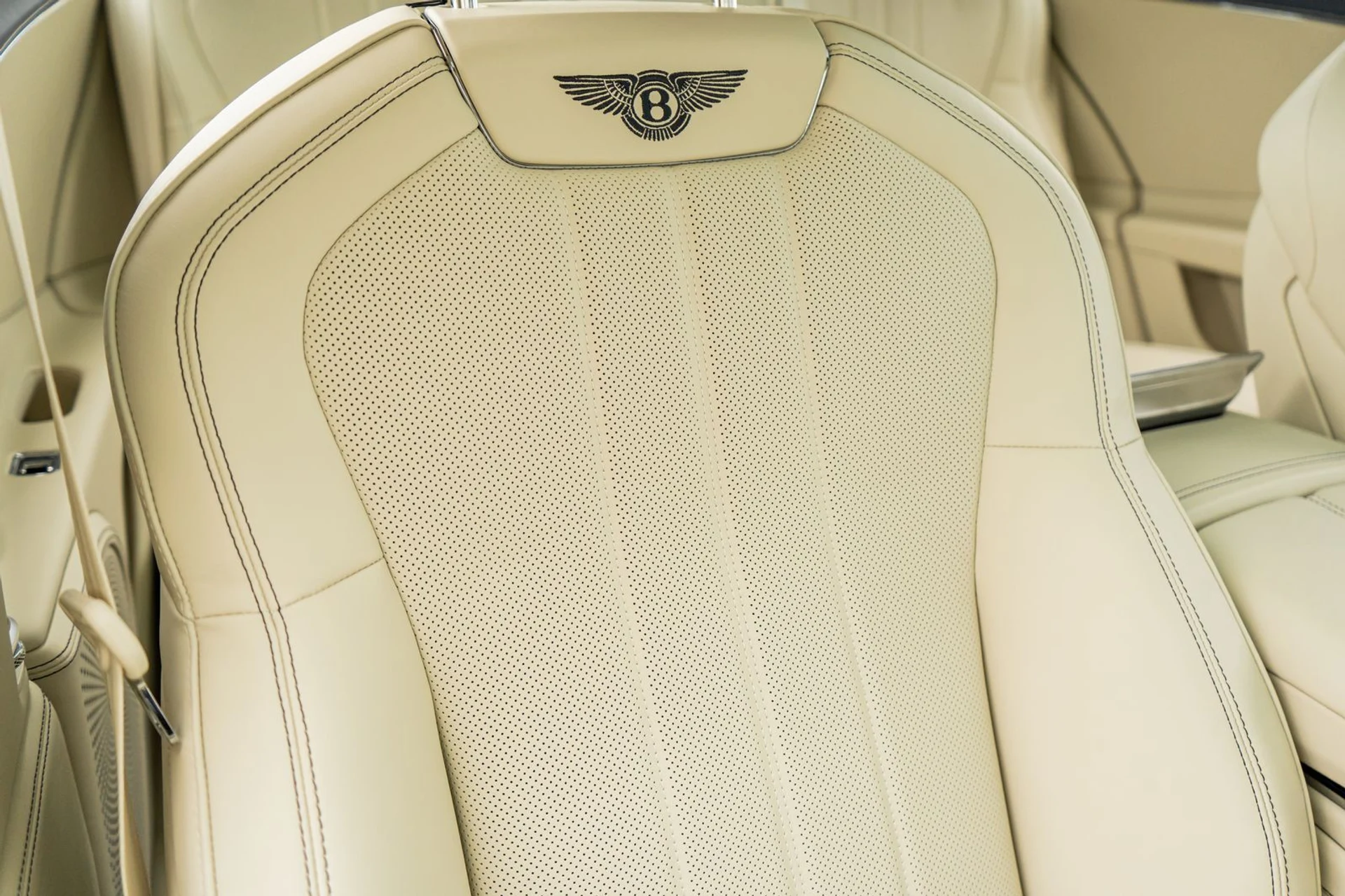 mph045_2679612742_9bef5c68_889a_4cfc_b28d_244784561fee_67cd301193