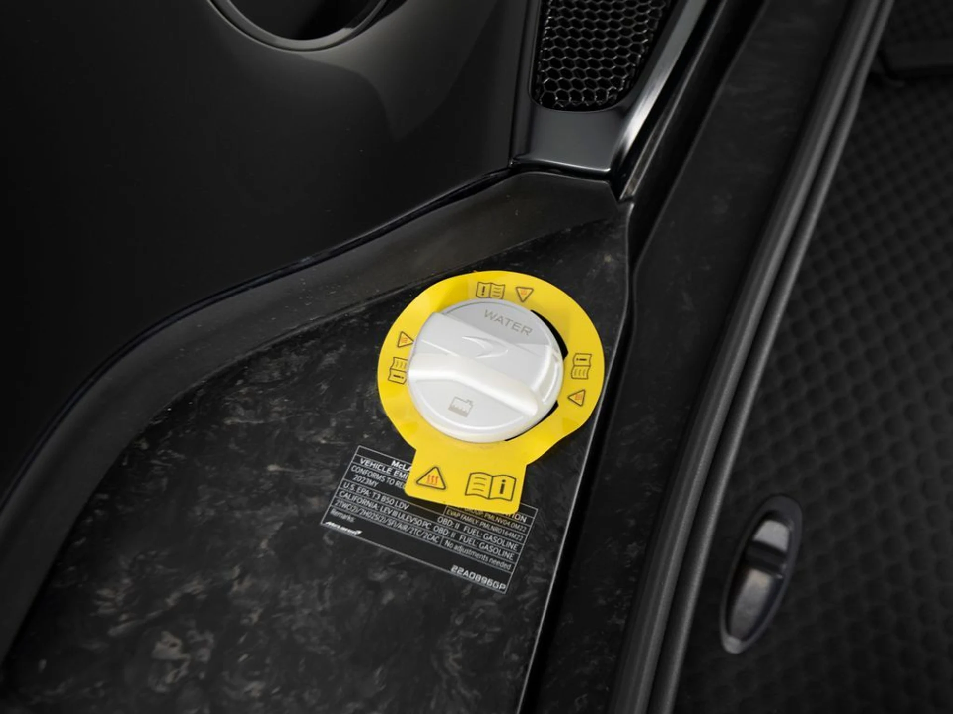 mph045_2680945503_c6f85859cd539641f99e81180ab55c28x_3044166841