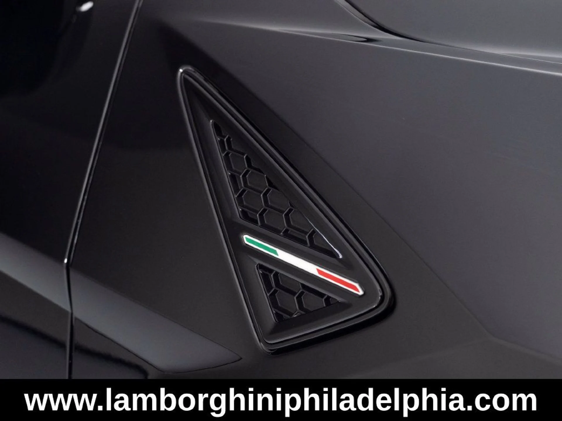 mph045_2697445808_898f4bb6967d2e7192897e0c7a764289x_ecee3117b8
