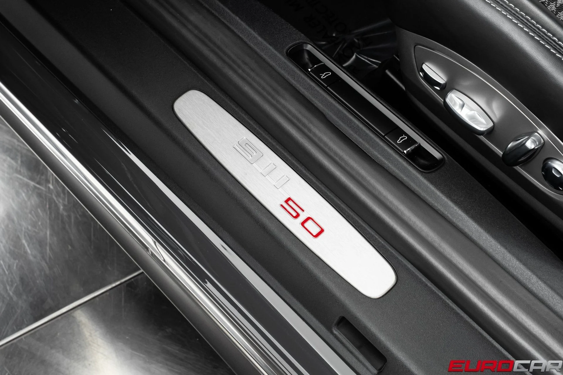 mph045_2709130380_image_46_f47e6786b0