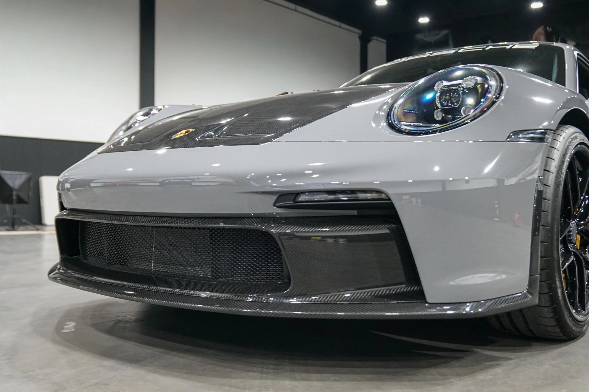 mph045_2712998353_Used_2022_Porsche_911_GT_3_1766780459_1709f7af20