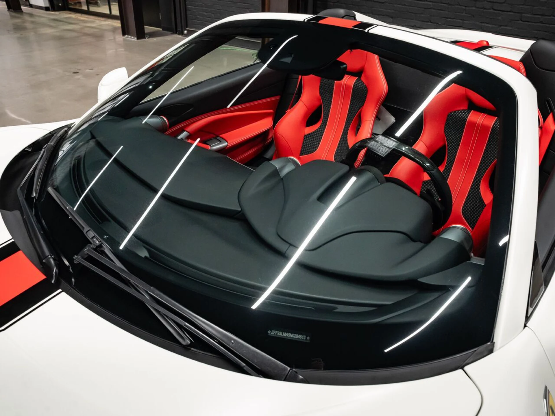 mph045_271879340_ferrari_f8_spider_2022_64de450330