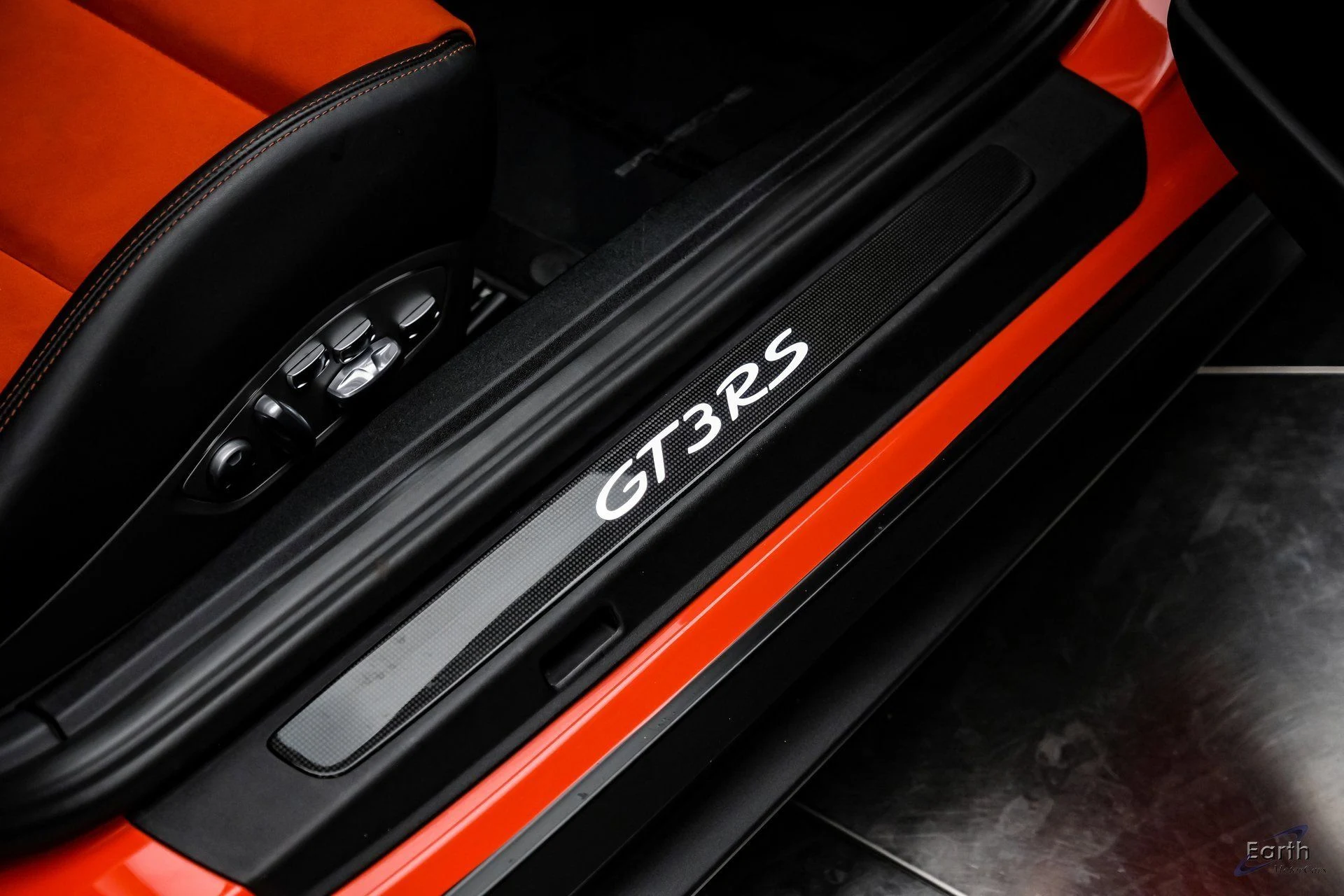 mph045_2722927506_3de906deeb207e73514aaf525ec6d206x_290f9a4797