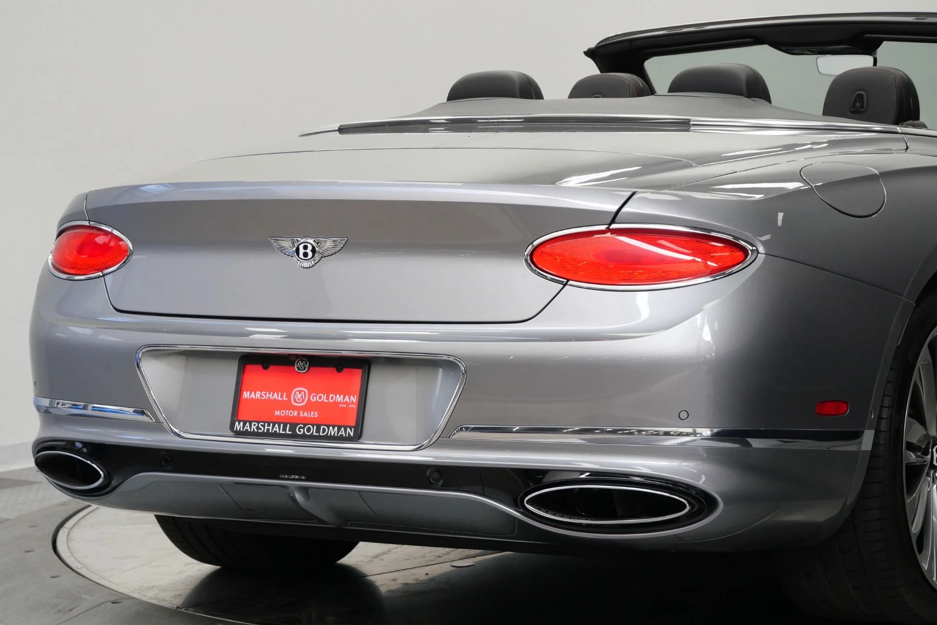 mph045_2724629269_Used_2023_Bentley_Continental_GTC_Speed_Low_Miles_Touring_Specification_Front_Seat_Comfort_1780072023_117e6e298c
