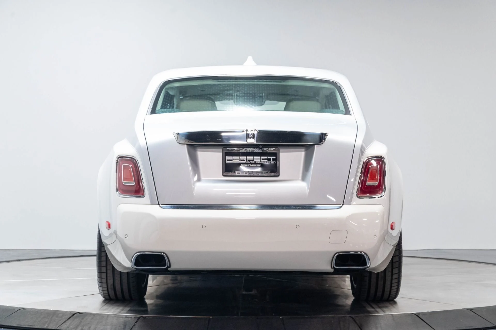mph045_2727724816_Used_2019_Rolls_Royce_Phantom_1784063951_6d0077bcbe