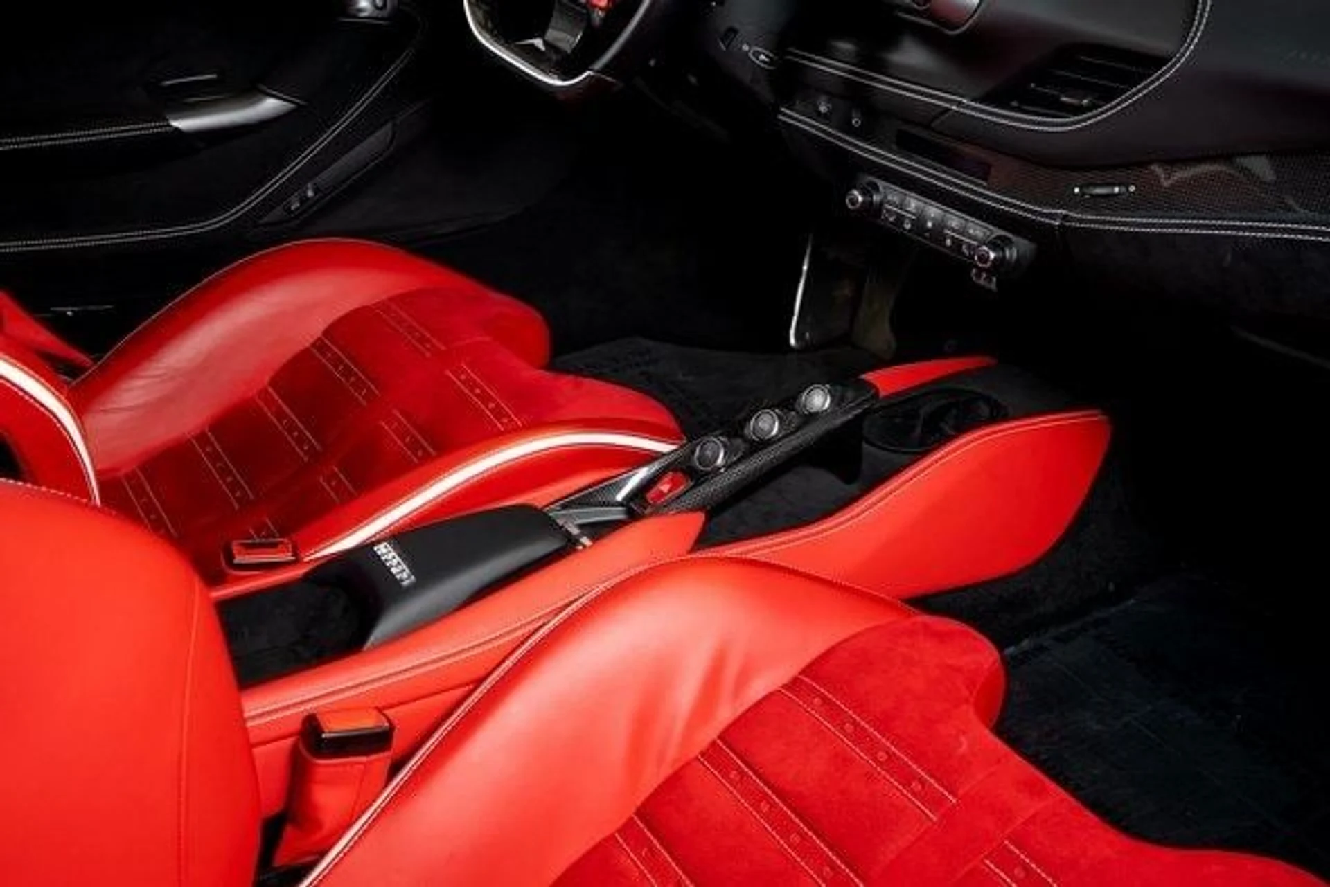 mph045_2727959561_3cb9b69a5de4e7a99880eed605b6d789x_058fc3c3f1