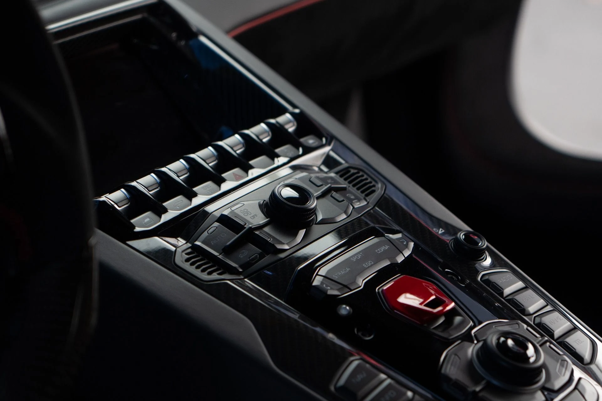 mph045_2747321493_Used_2019_Lamborghini_Aventador_LP_770_4_SVJ_1761096510_e1c5a69f22