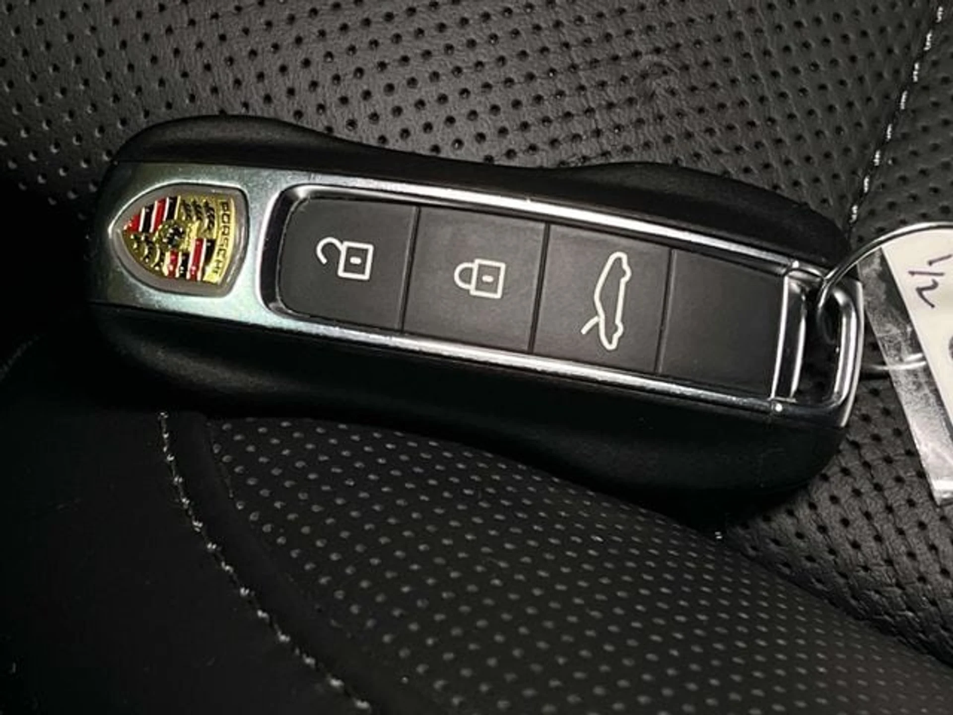 mph045_2777043516_f07a4a40f4acefeb9843b313ba0aca02x_a168b92029