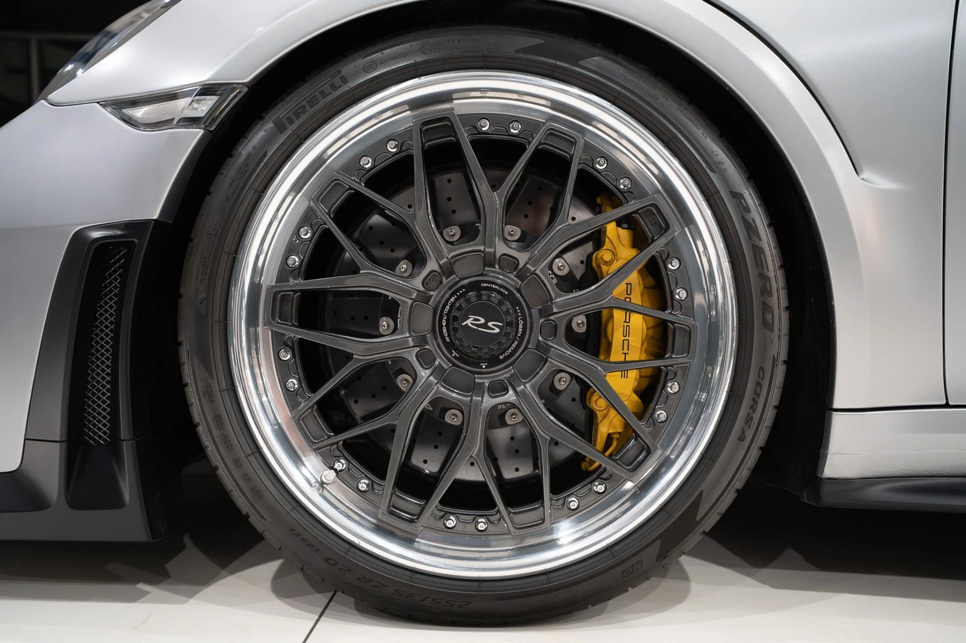 mph045_2778920552_11863_p46_l_06b55414af