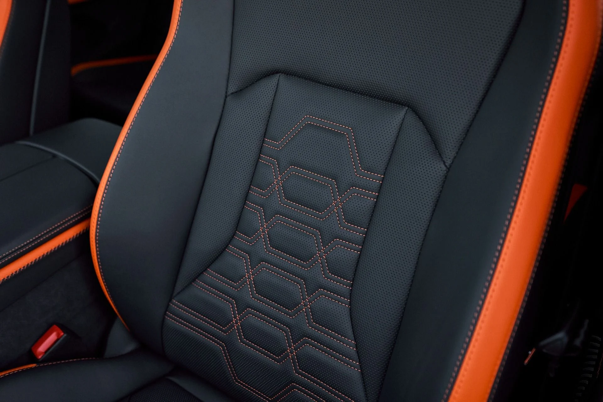 mph045_2785491292_Used_2025_Lamborghini_Urus_SE_1763605019_e7334c157c