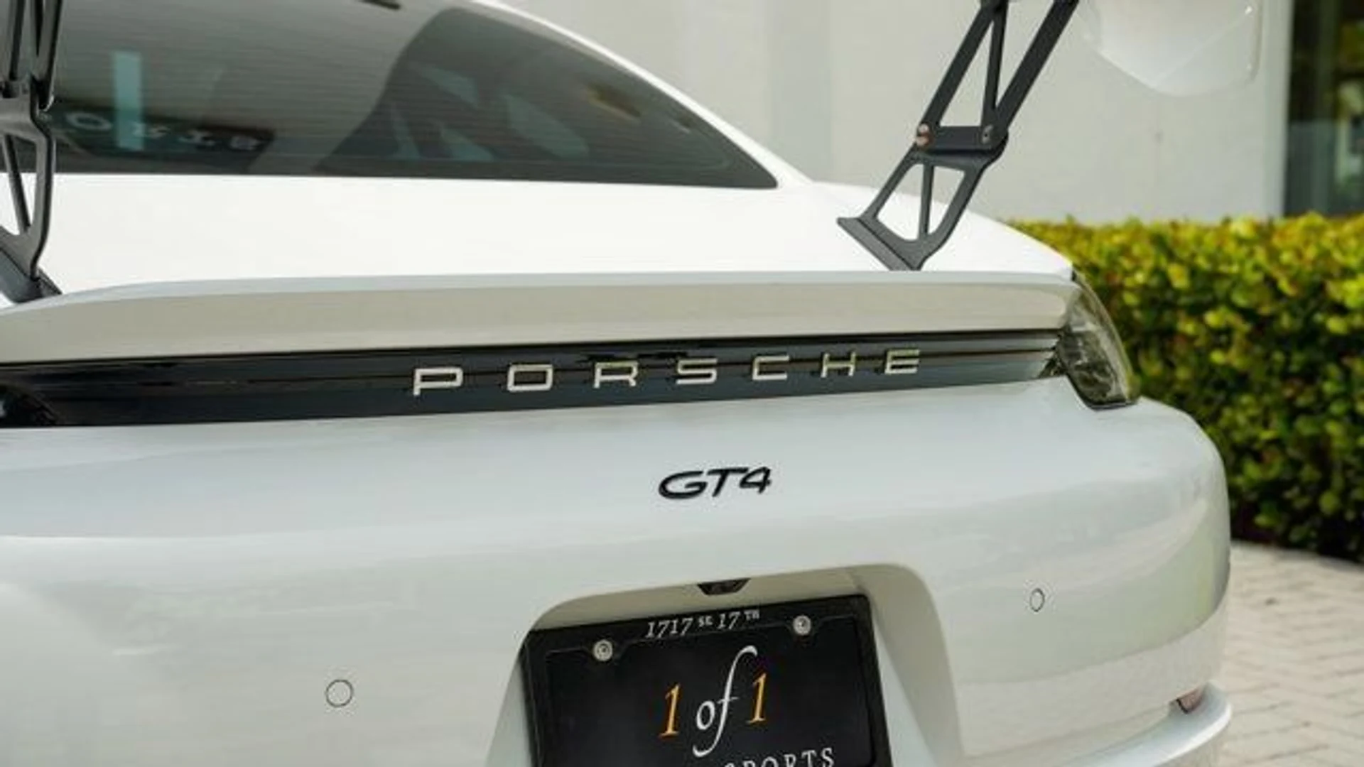mph045_2786537348_used_2020_porsche_718_cayman_gt4coupe_14354_22875819_46_640_6c664cbb27