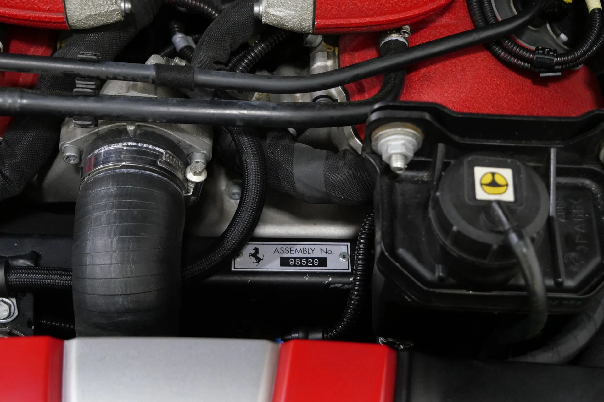 mph045_2799373243_Used_2012_Ferrari_FF_UAE_Edition_1762196572_c02d0cc906