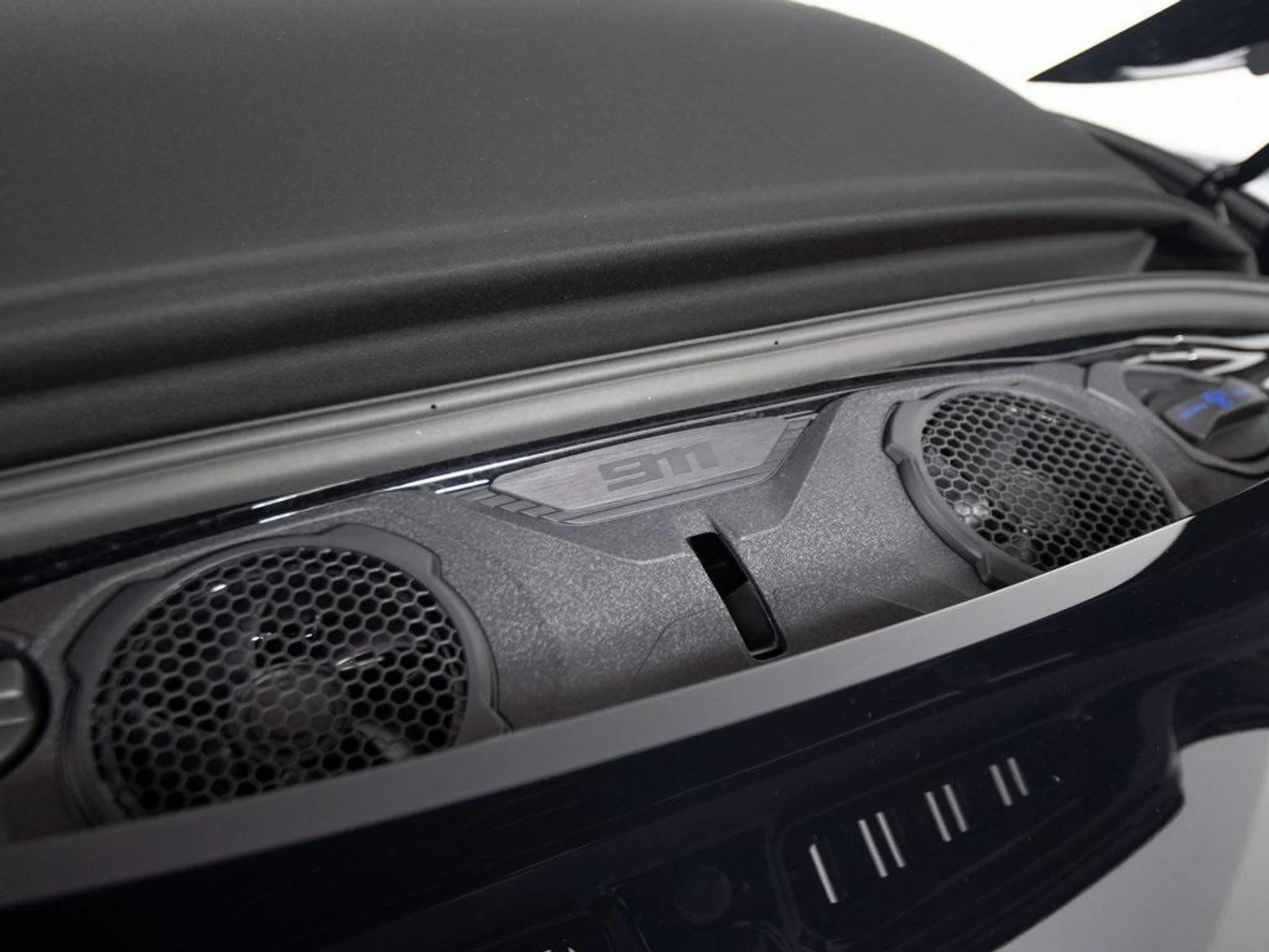 mph045_2811841725_xlgt4x_UO_Ov_I_Md_yeg_Mzwnffb_s_f56e1c1671